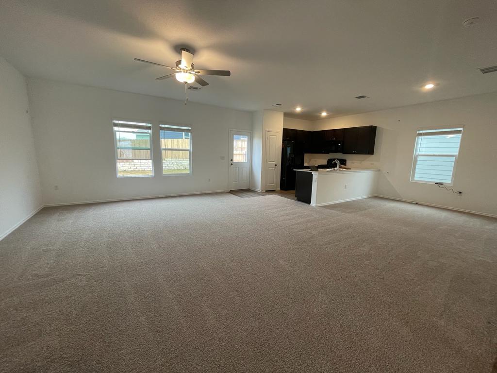 7501 Poppy Petal Loop, Del Valle, TX 78617