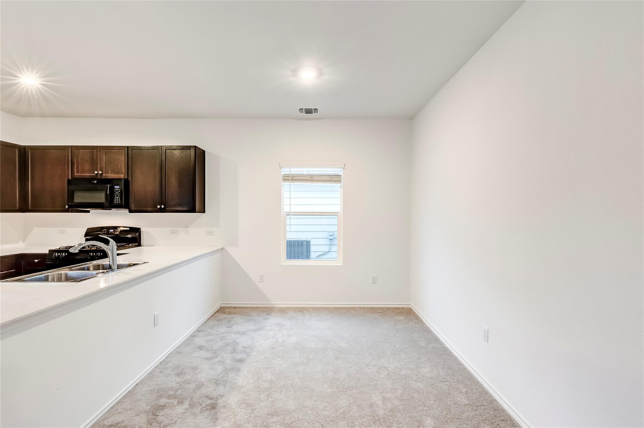 7706 Poppy Petal Loop, Del Valle, TX 78617