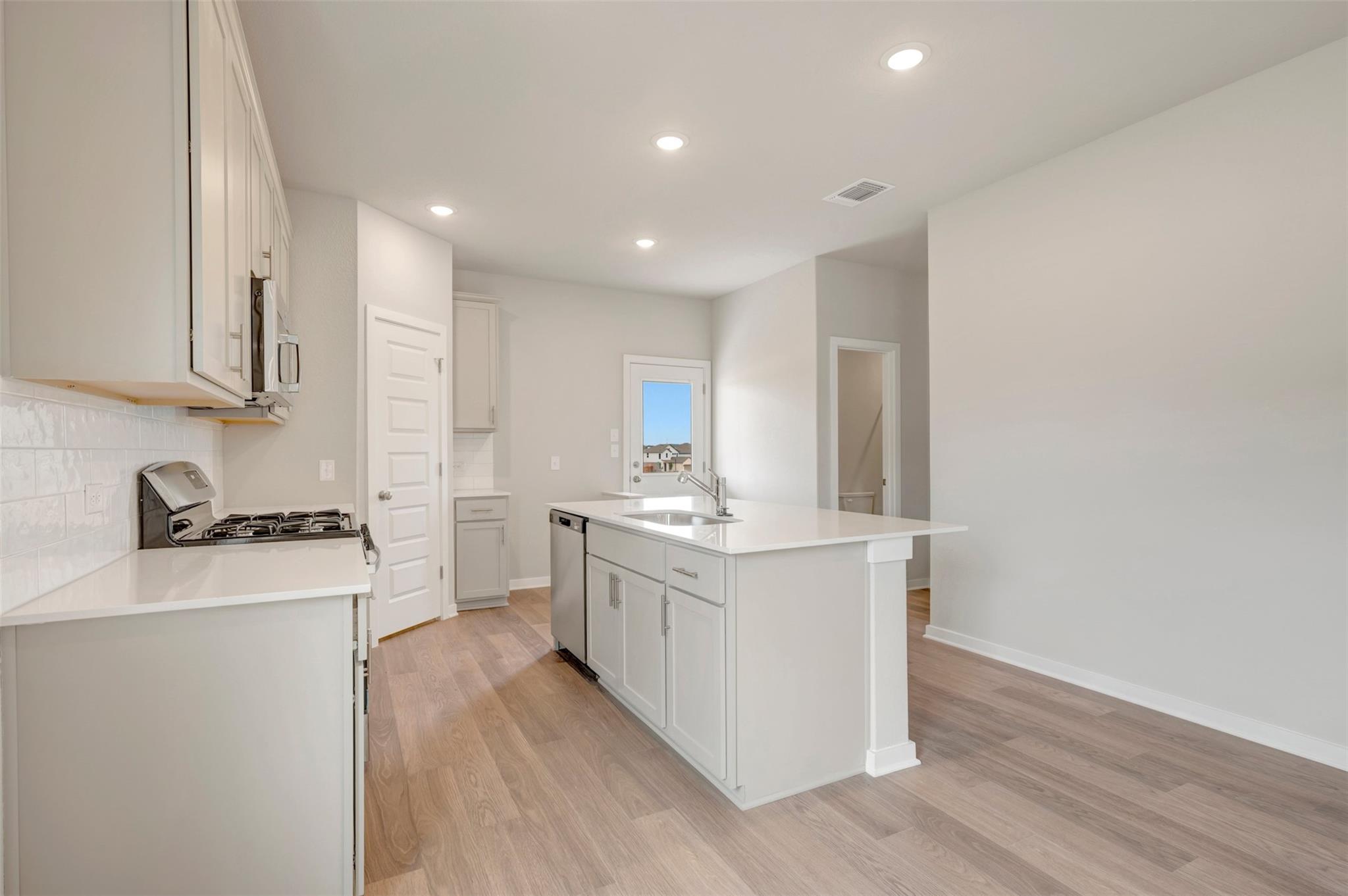 579 Bishop Wood Rd, Dripping Springs, TX 78620