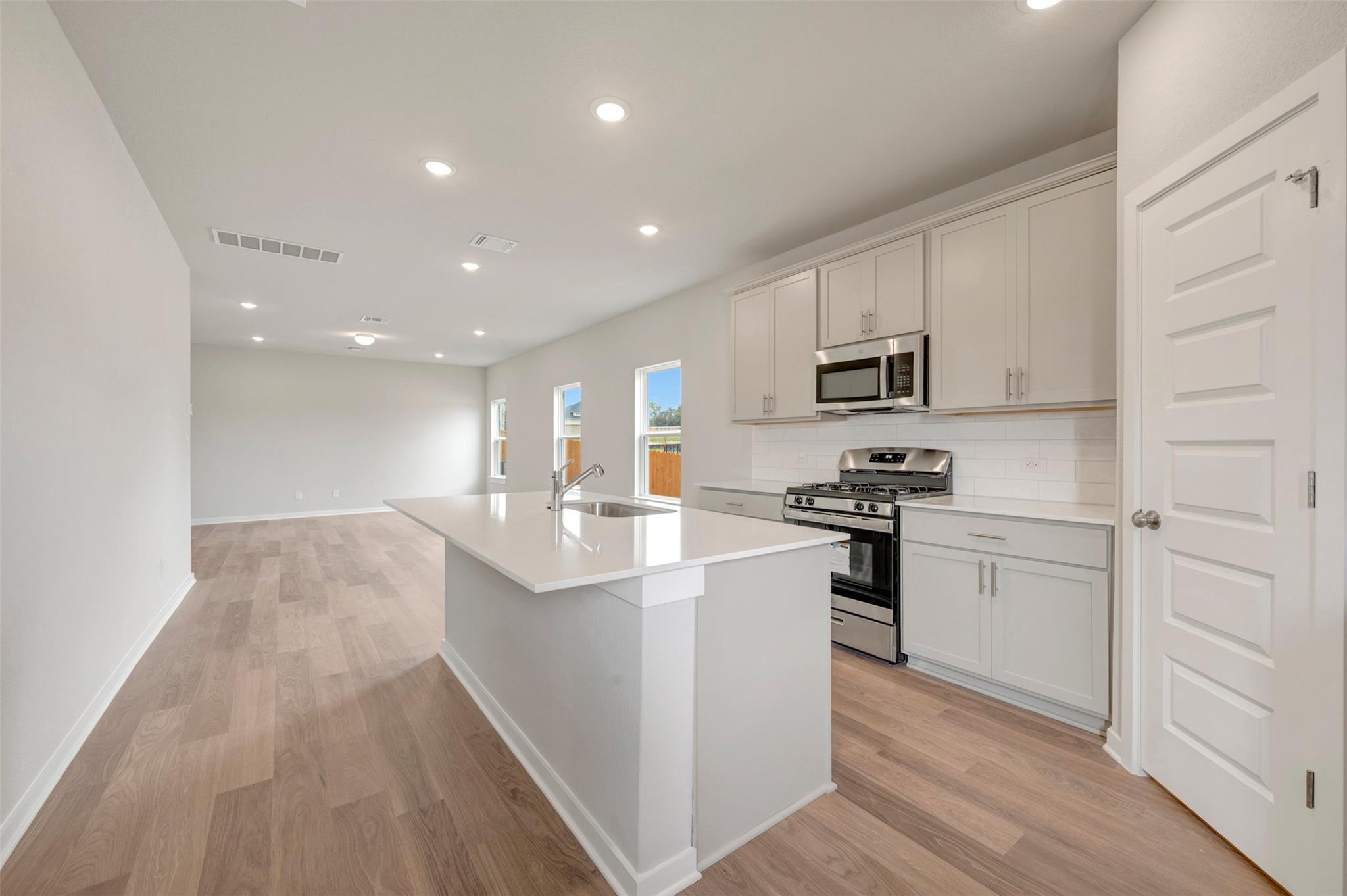579 Bishop Wood Rd, Dripping Springs, TX 78620