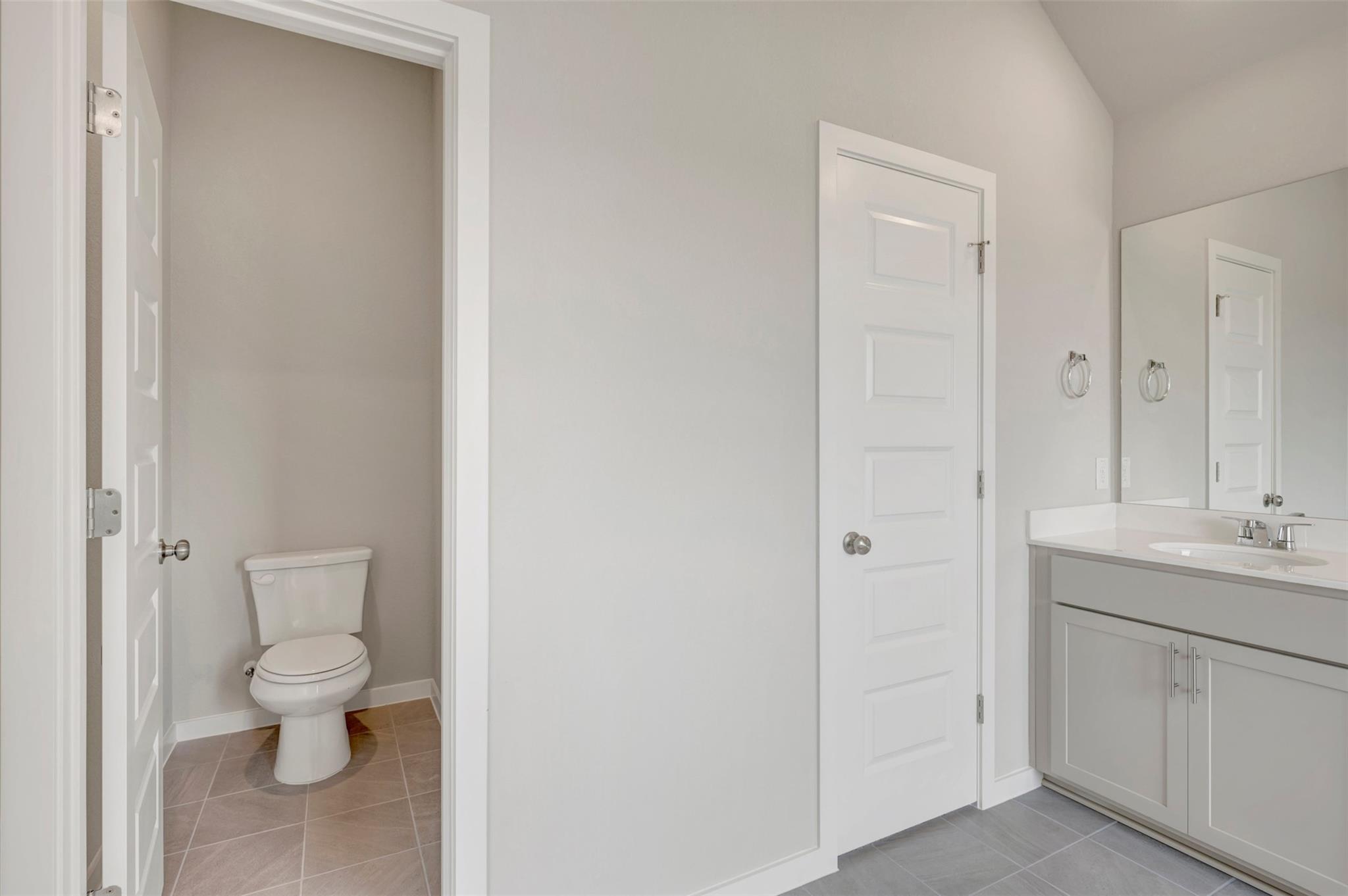 579 Bishop Wood Rd, Dripping Springs, TX 78620