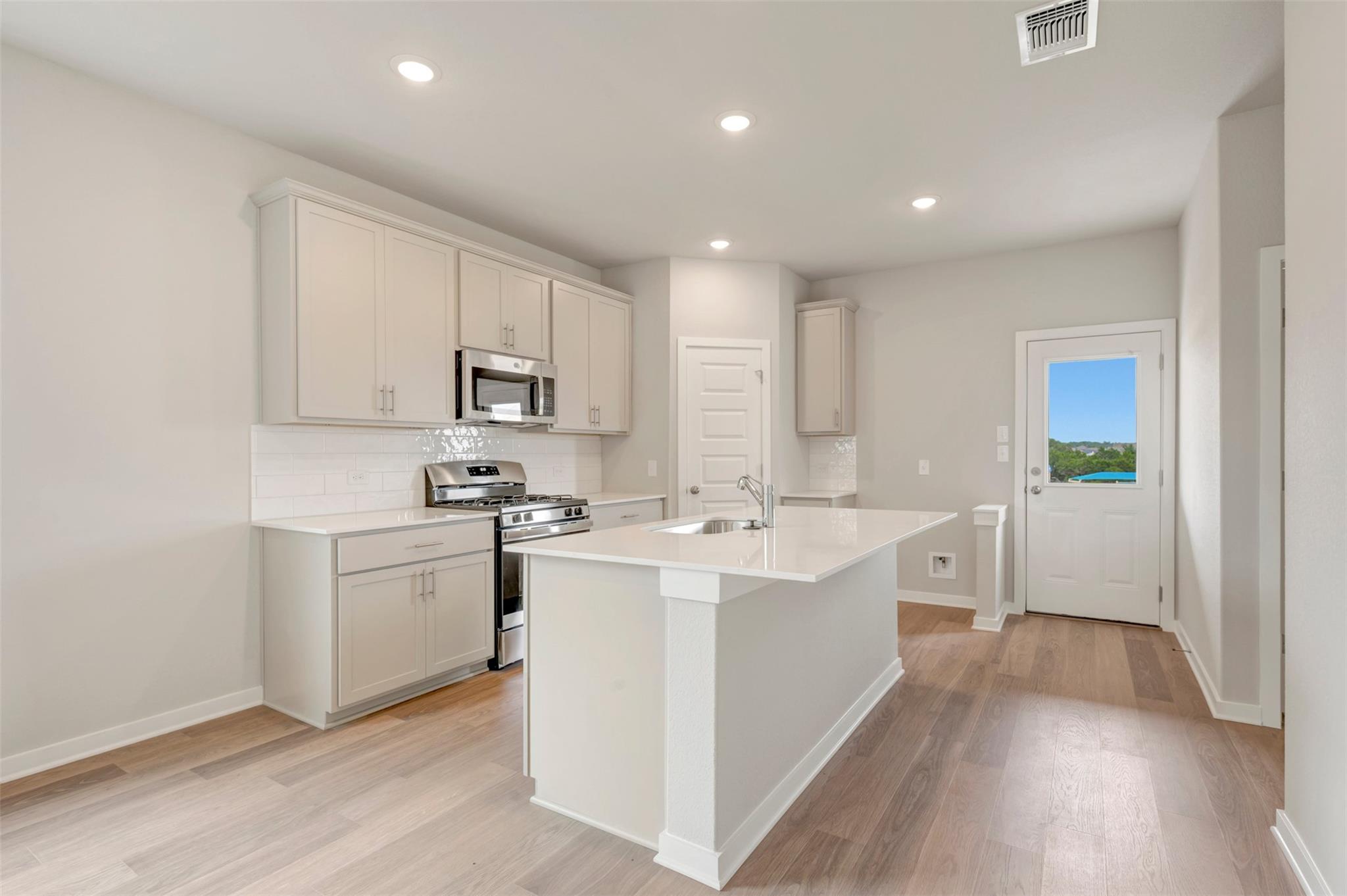 579 Bishop Wood Rd, Dripping Springs, TX 78620