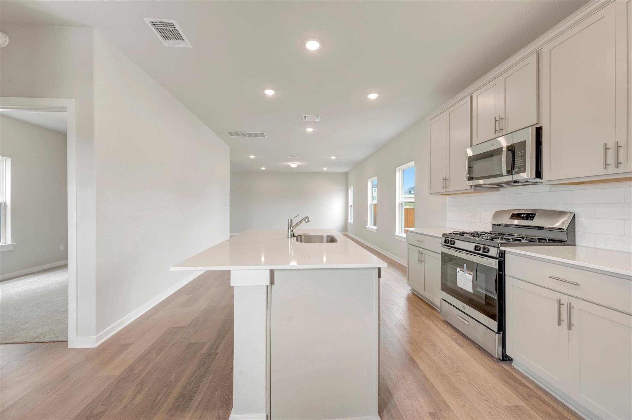 579 Bishop Wood Rd, Dripping Springs, TX 78620