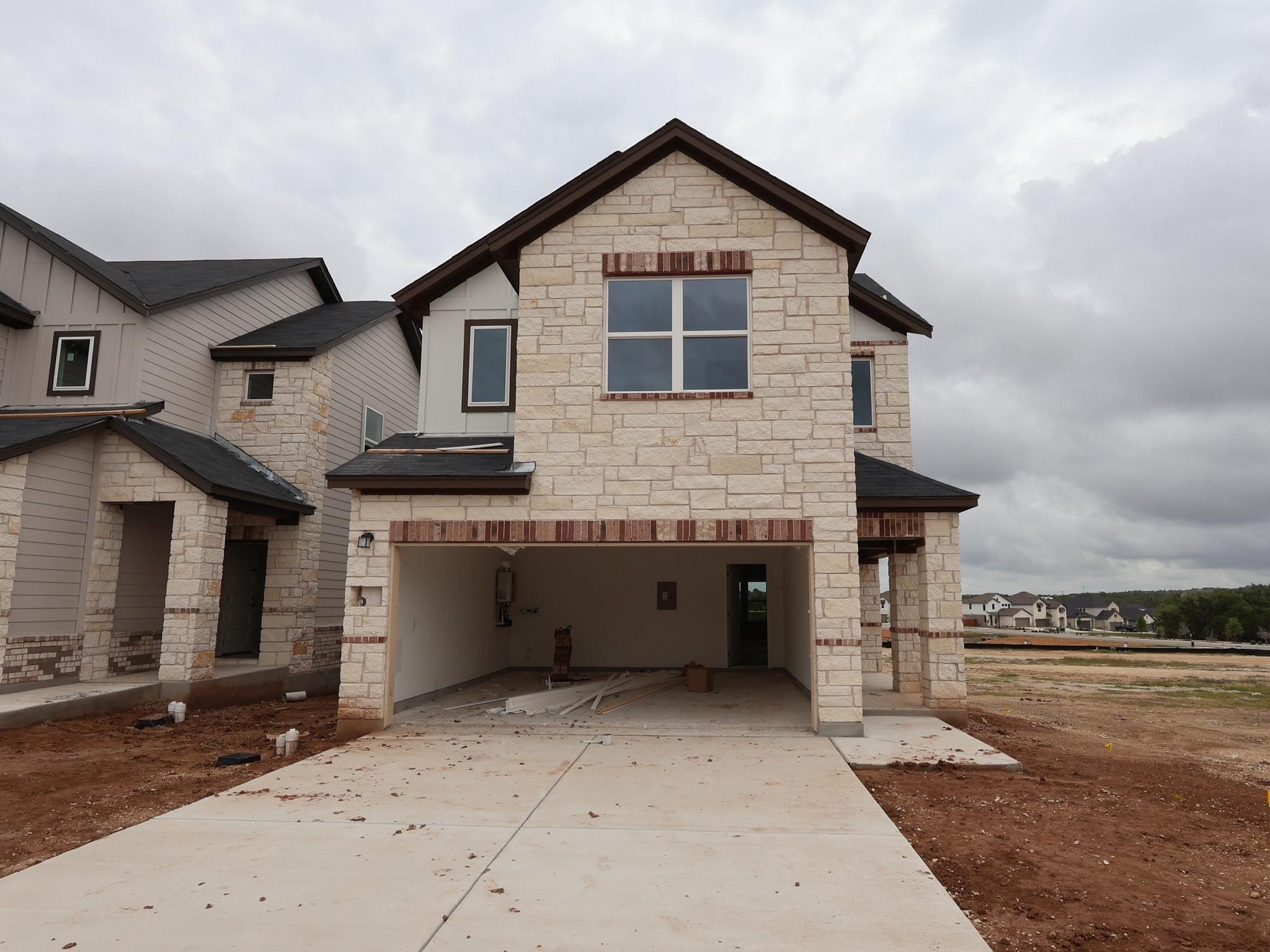 587 Bishop Wood Rd, Dripping Springs, TX 78620