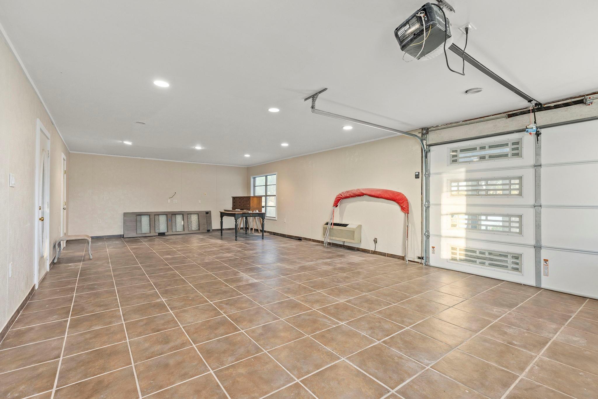 23535 Lakeside Dr, Marble Falls, TX 78654