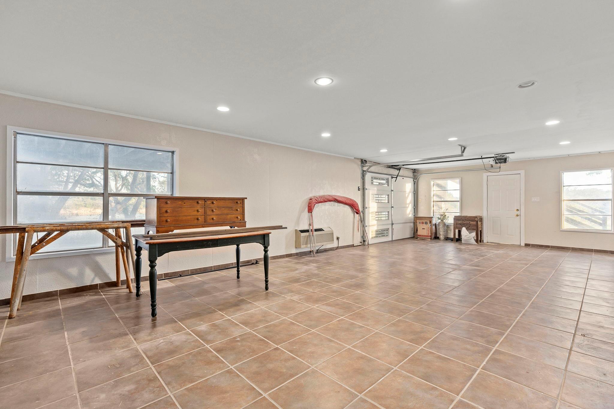 23535 Lakeside Dr, Marble Falls, TX 78654