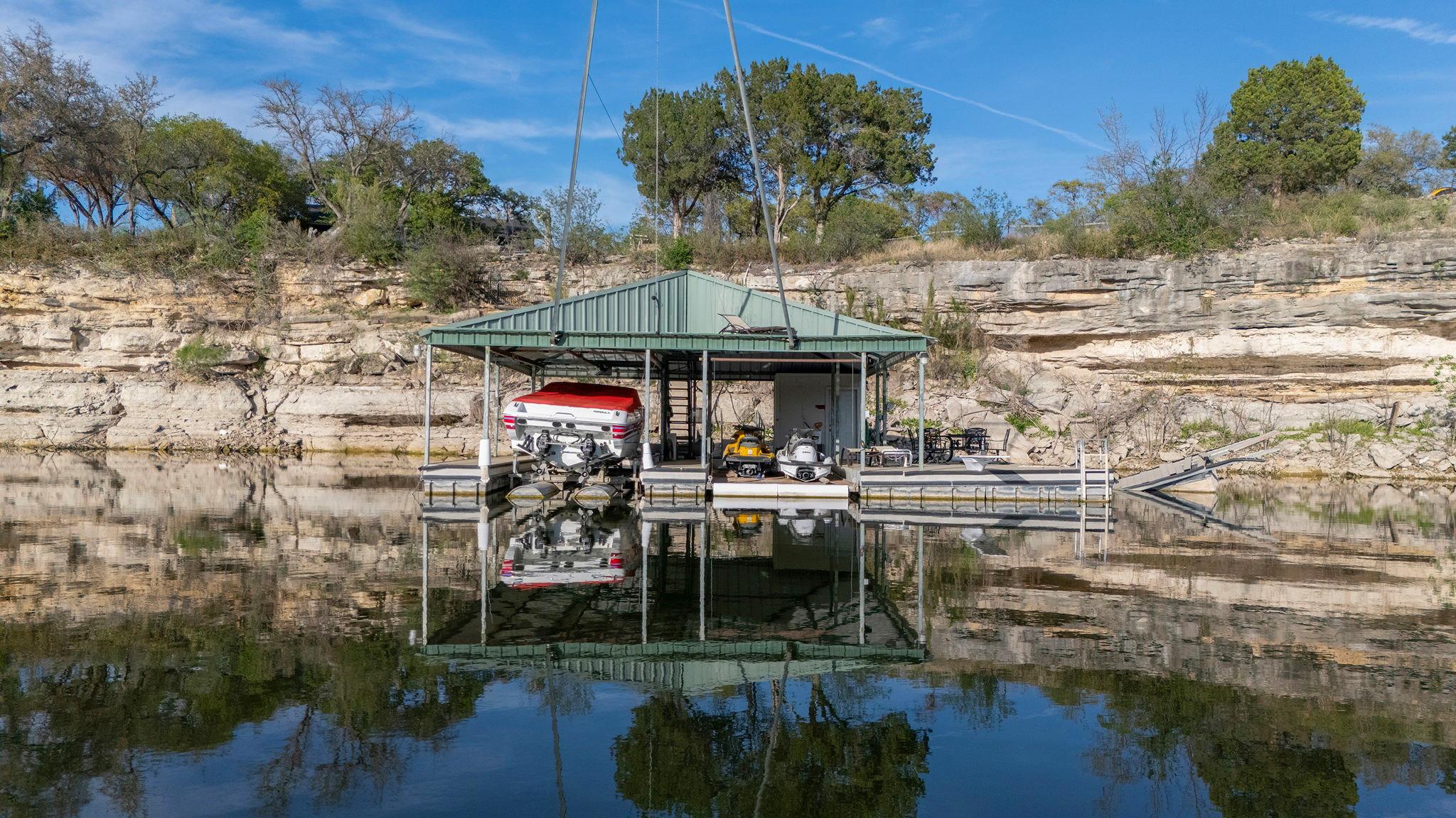 23535 Lakeside Dr, Marble Falls, TX 78654