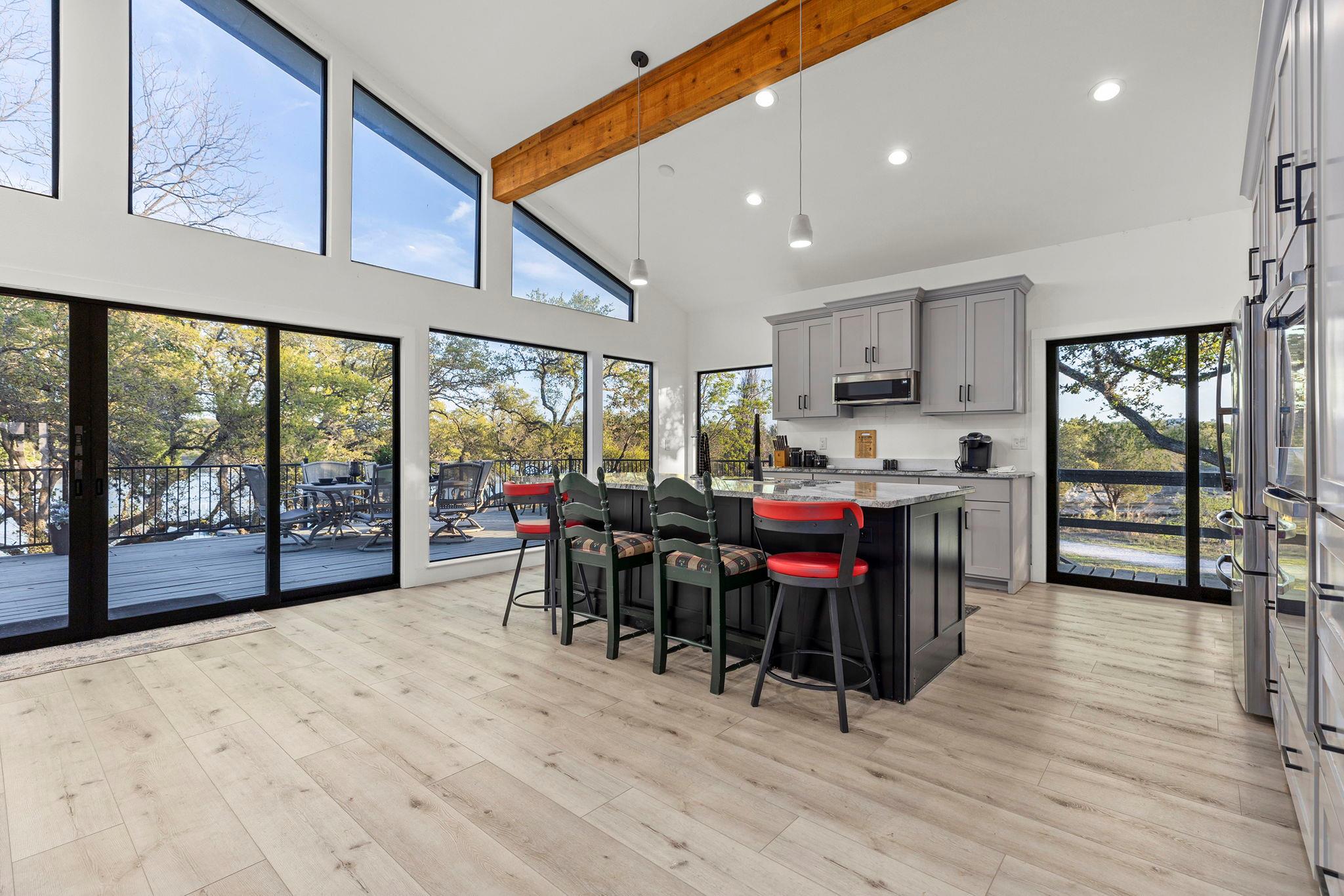 23535 Lakeside Dr, Marble Falls, TX 78654