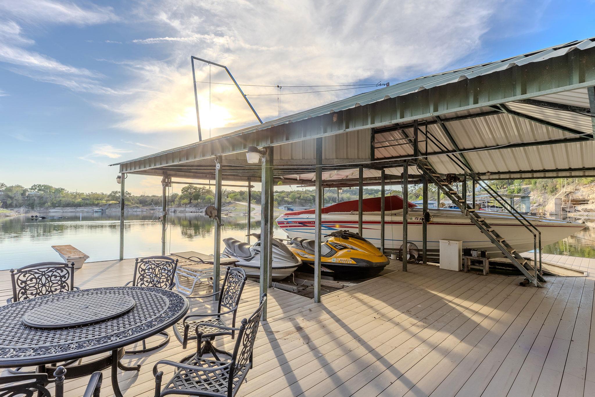 23535 Lakeside Dr, Marble Falls, TX 78654