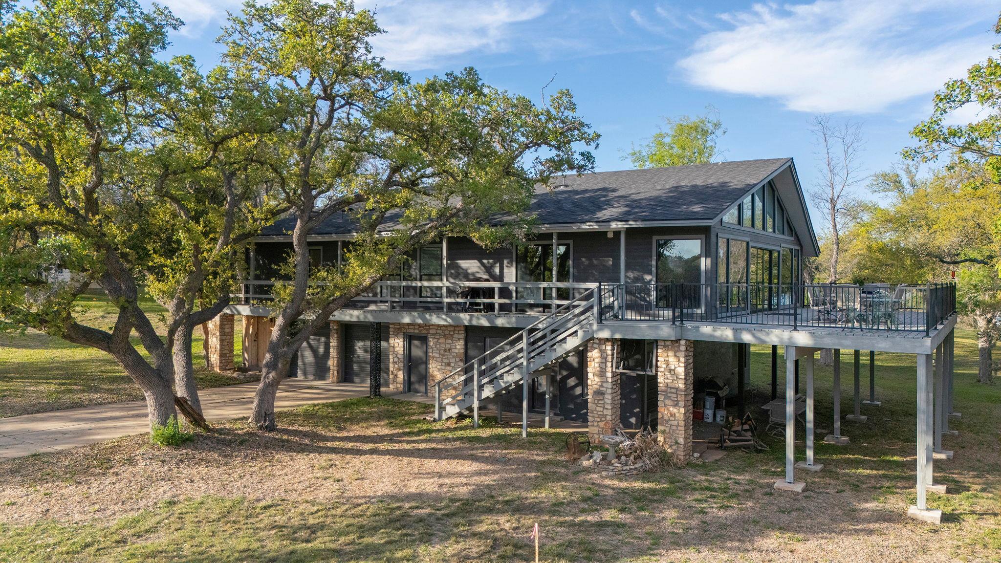 23535 Lakeside Dr, Marble Falls, TX 78654