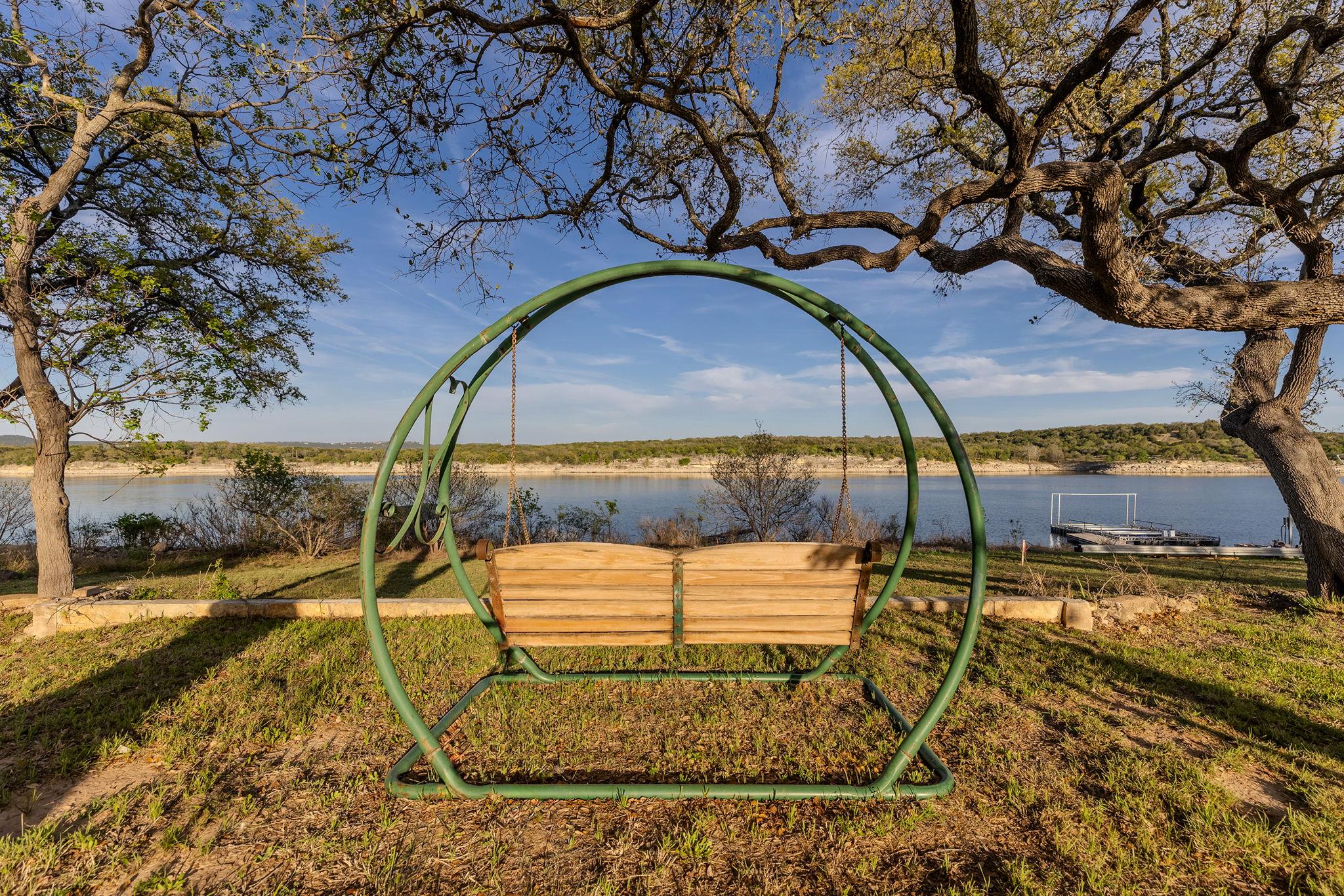 23535 Lakeside Dr, Marble Falls, TX 78654