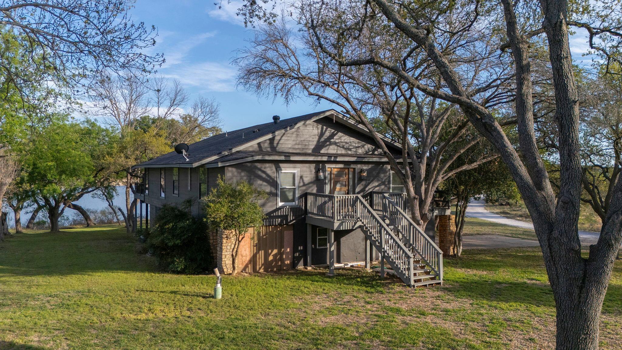 23535 Lakeside Dr, Marble Falls, TX 78654