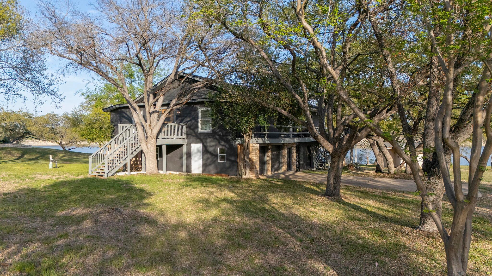 23535 Lakeside Dr, Marble Falls, TX 78654