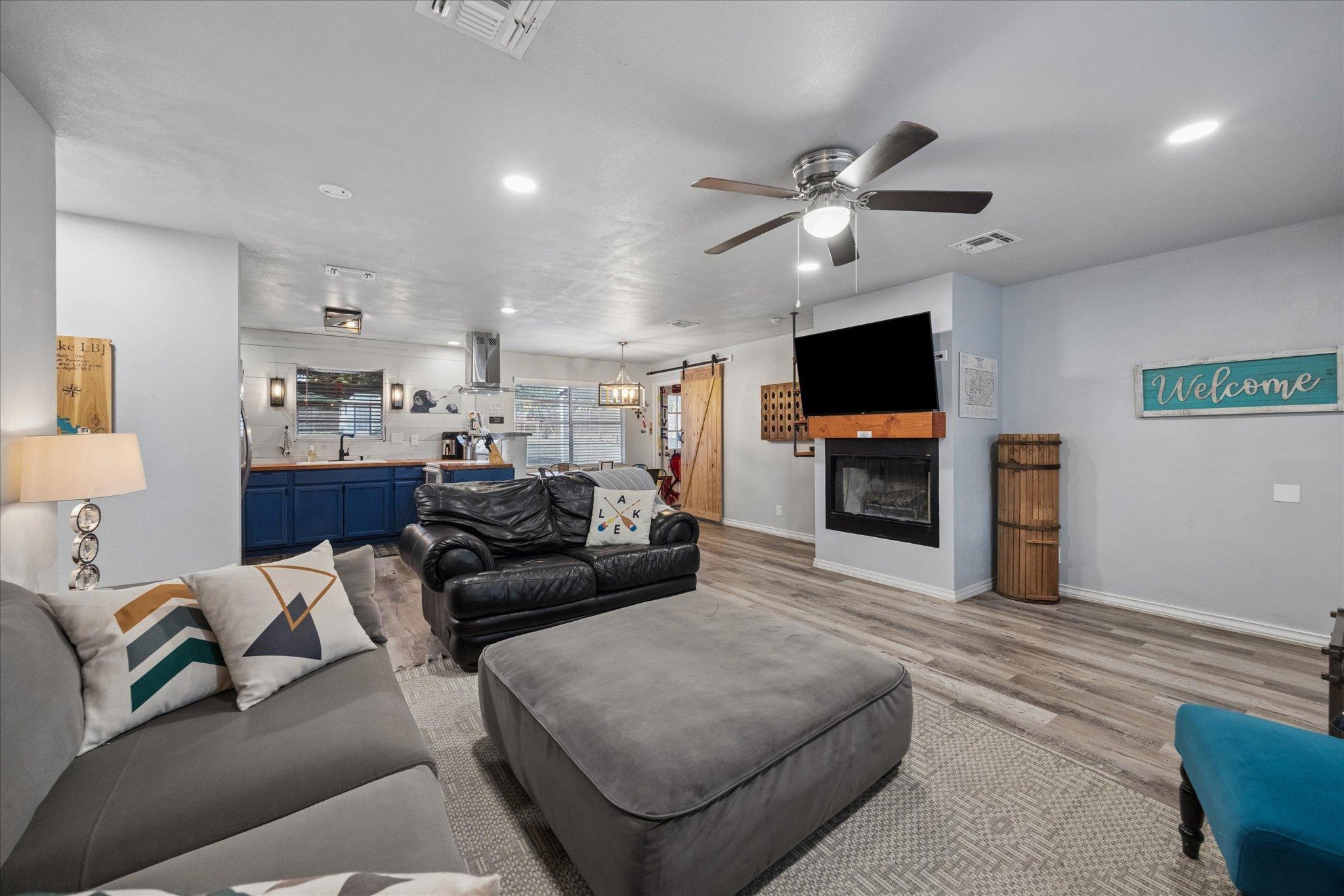 4247 River Oaks Dr, Kingsland, TX 78639