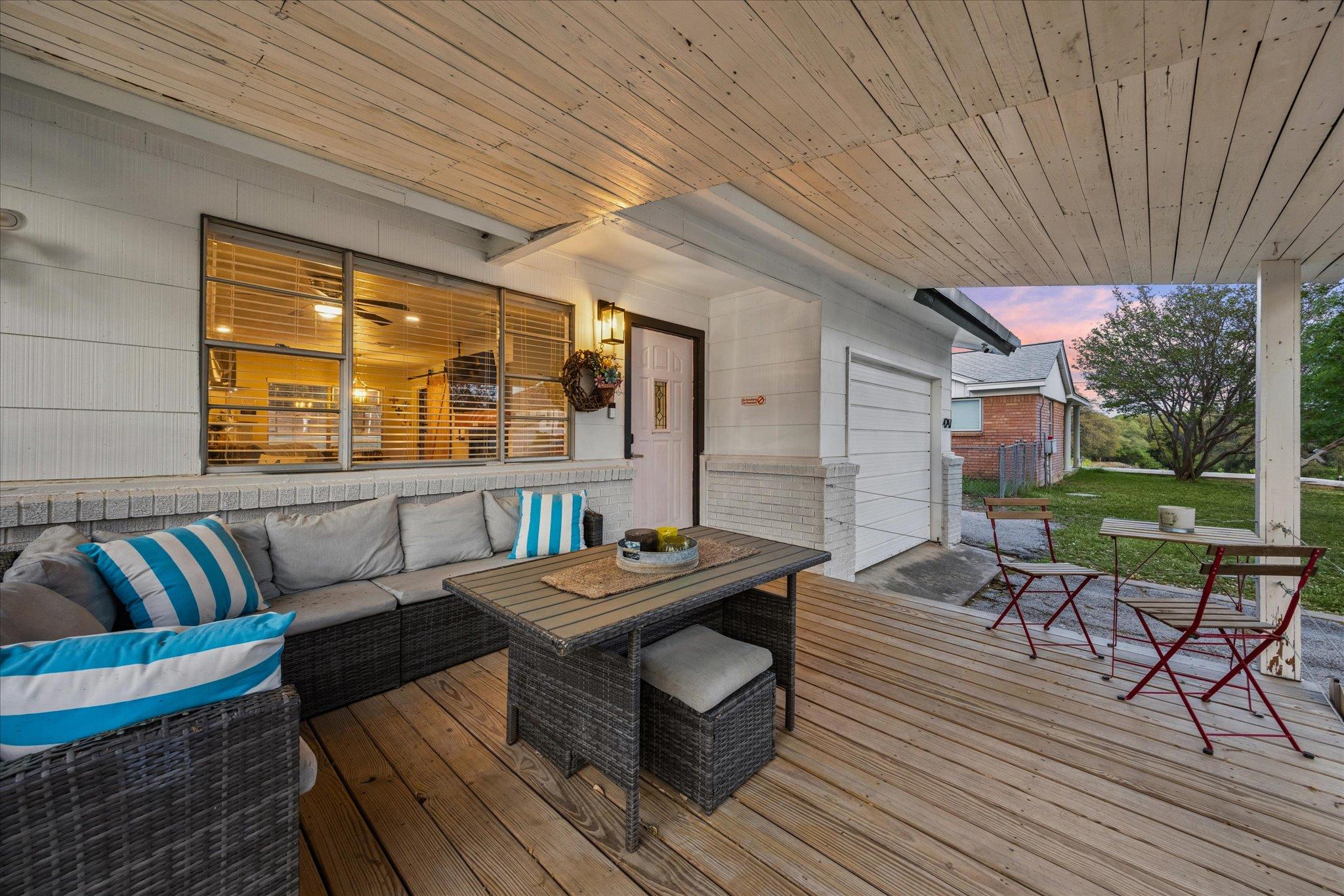 4247 River Oaks Dr, Kingsland, TX 78639