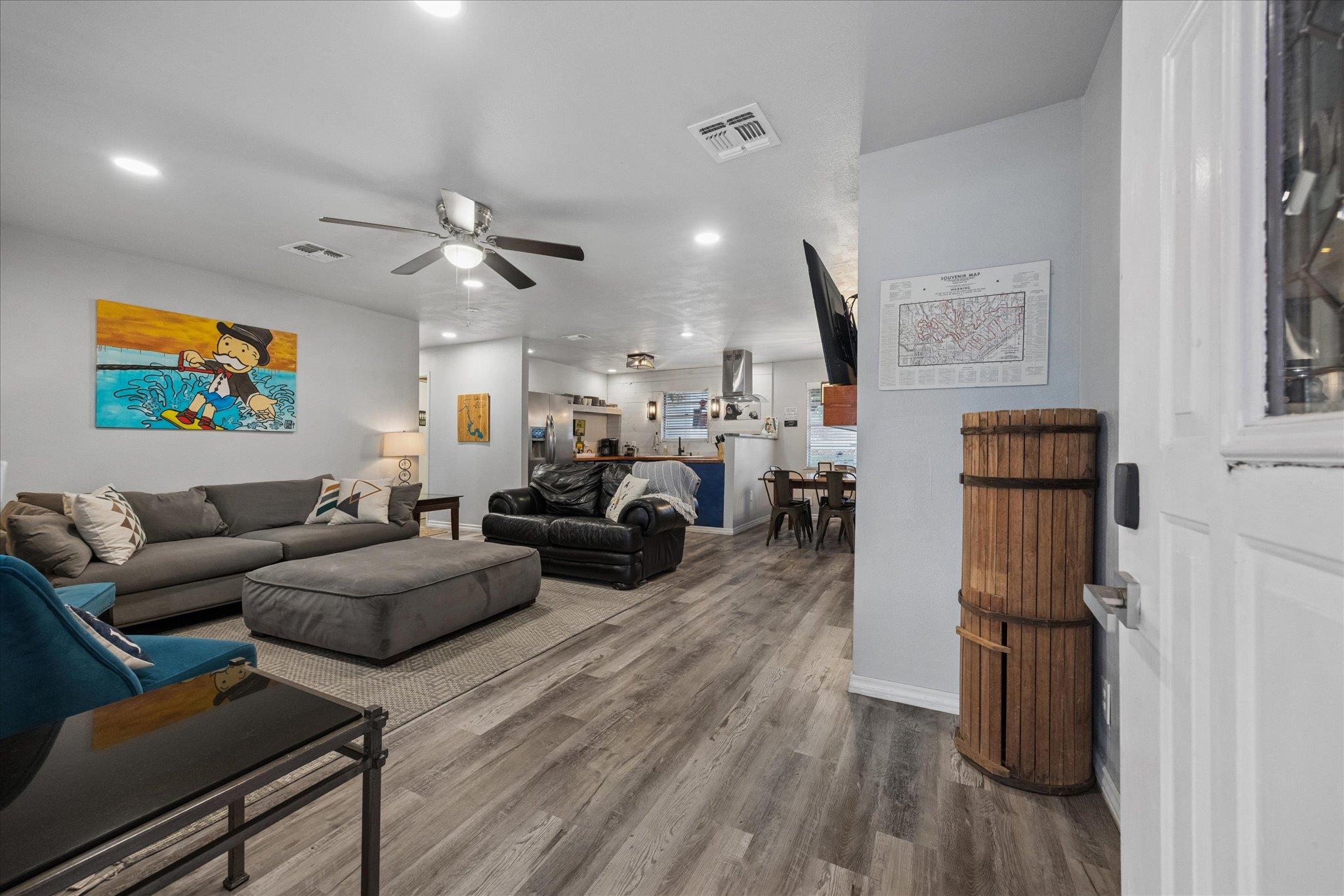 4247 River Oaks Dr, Kingsland, TX 78639