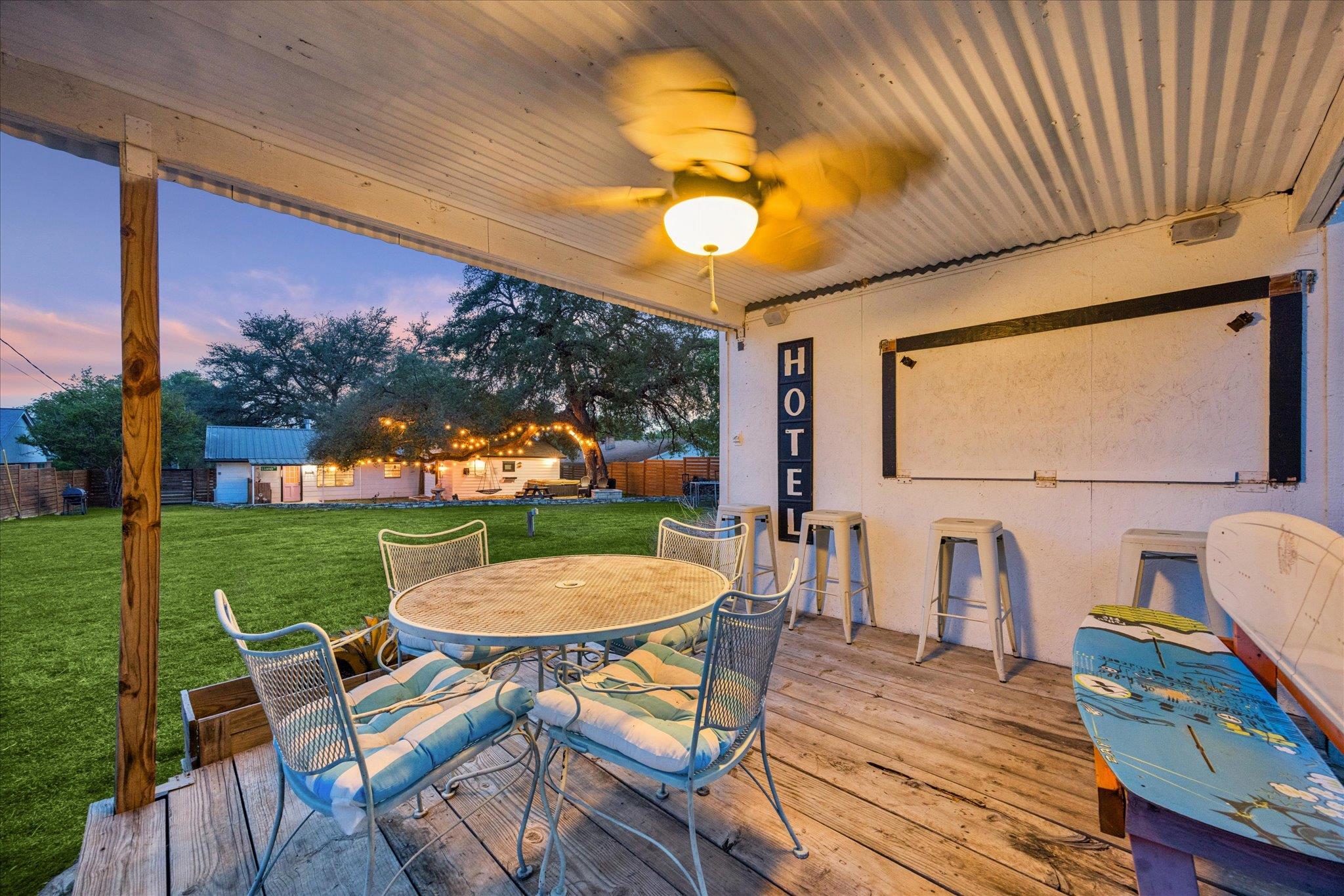 4247 River Oaks Dr, Kingsland, TX 78639