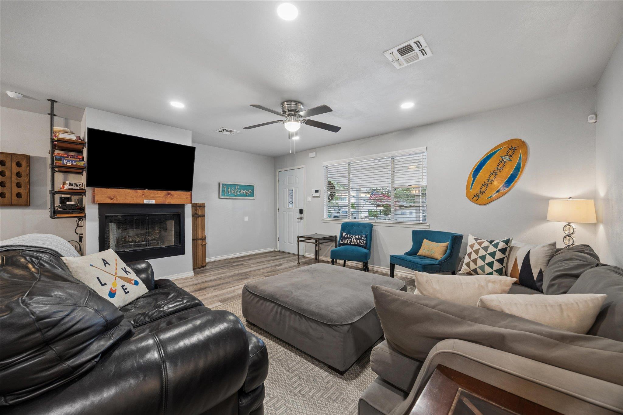 4247 River Oaks Dr, Kingsland, TX 78639