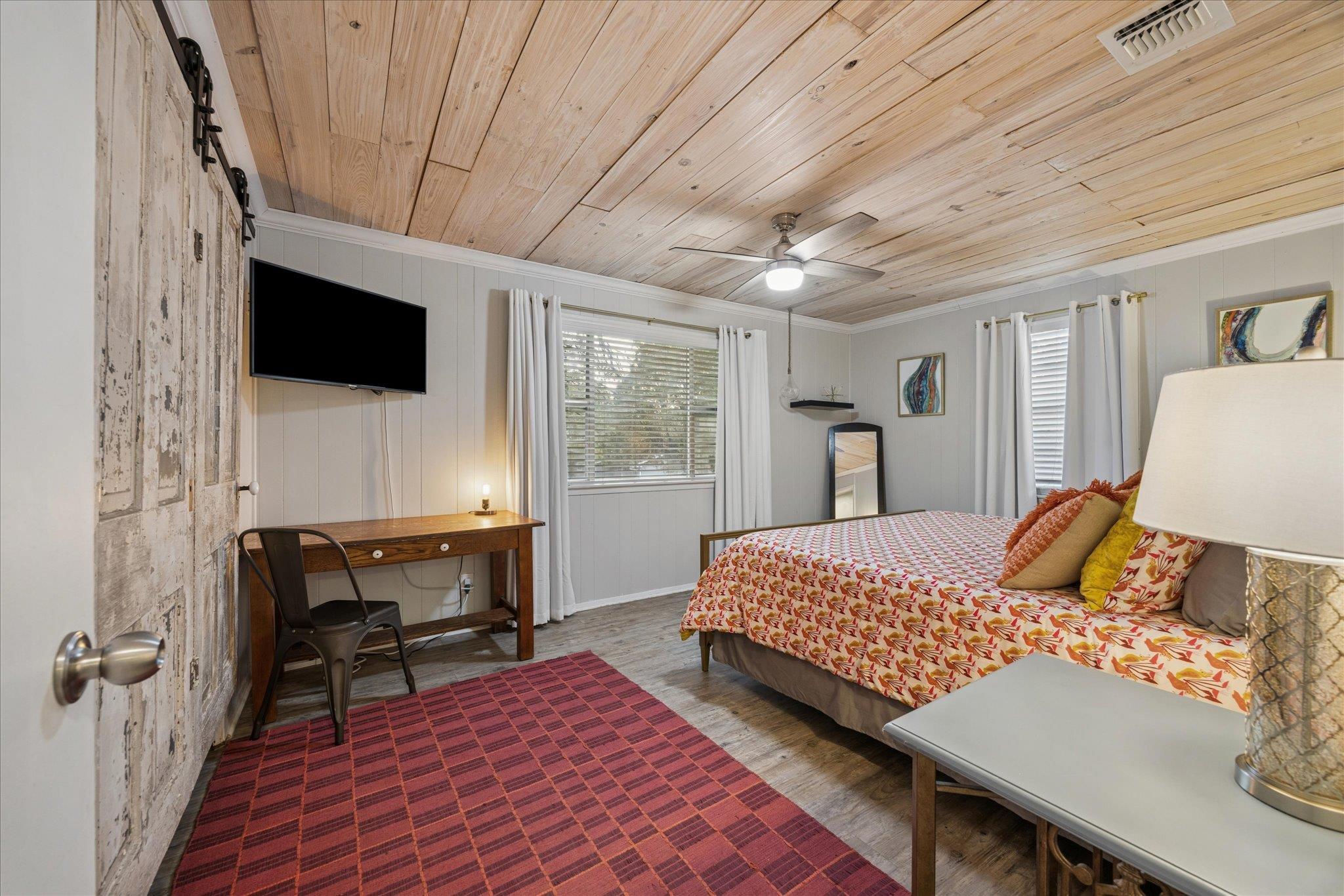 4247 River Oaks Dr, Kingsland, TX 78639