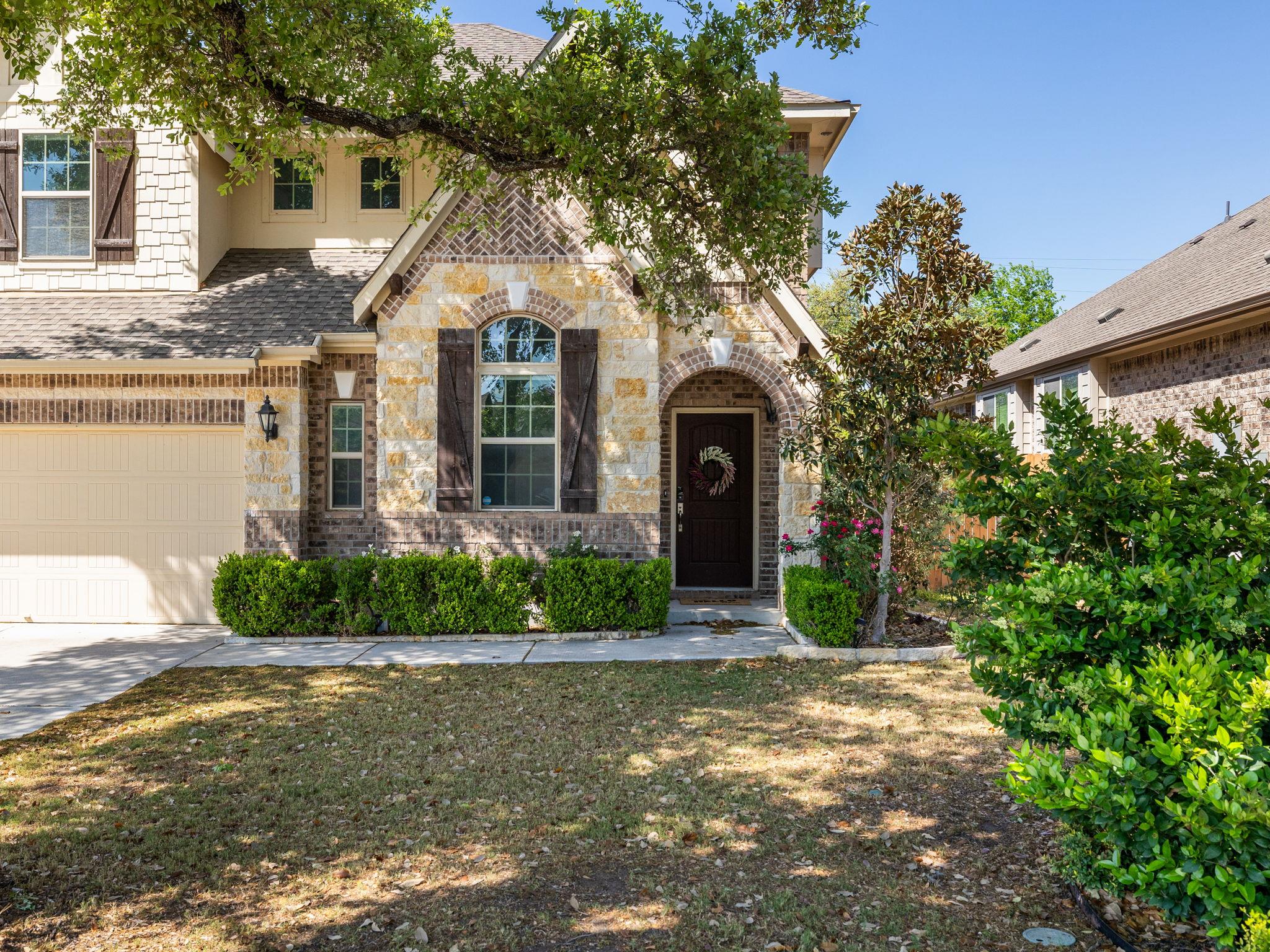 225 Kirkhill St, Hutto, TX 78634