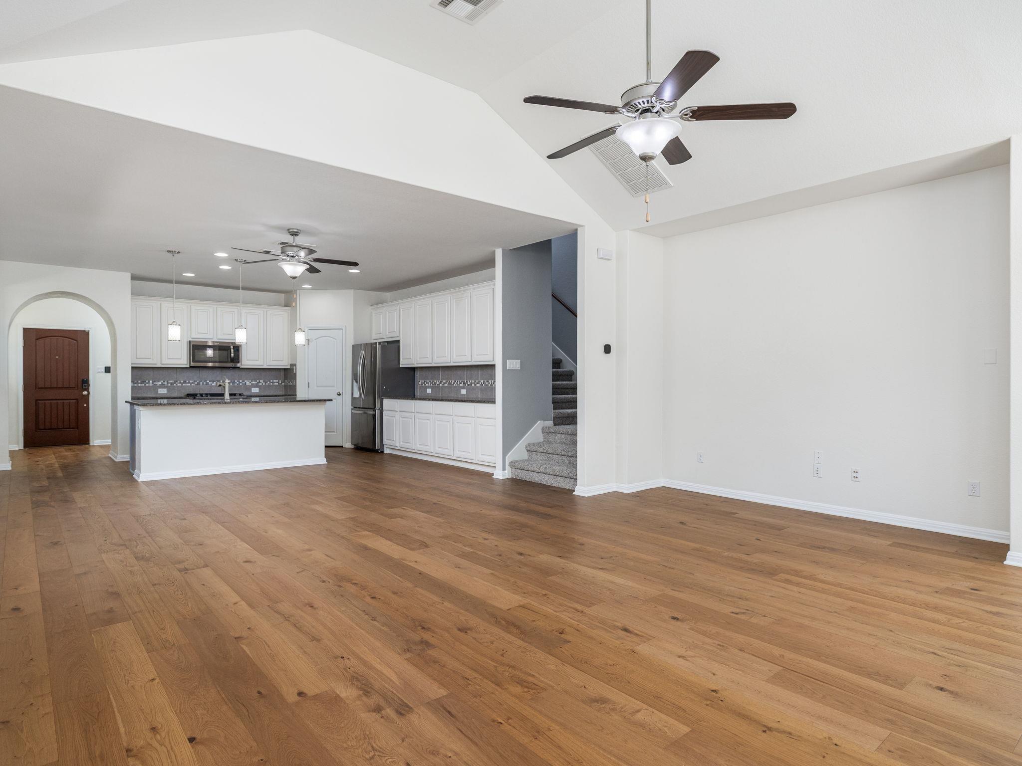 225 Kirkhill St, Hutto, TX 78634