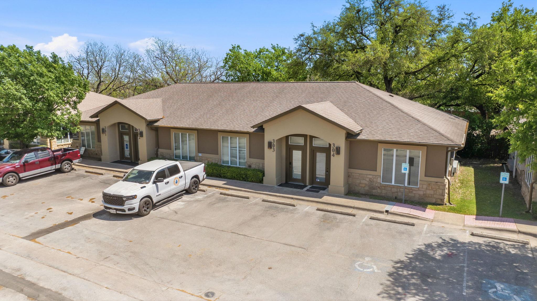 13284 Pond Springs Rd, Austin, TX 78729
