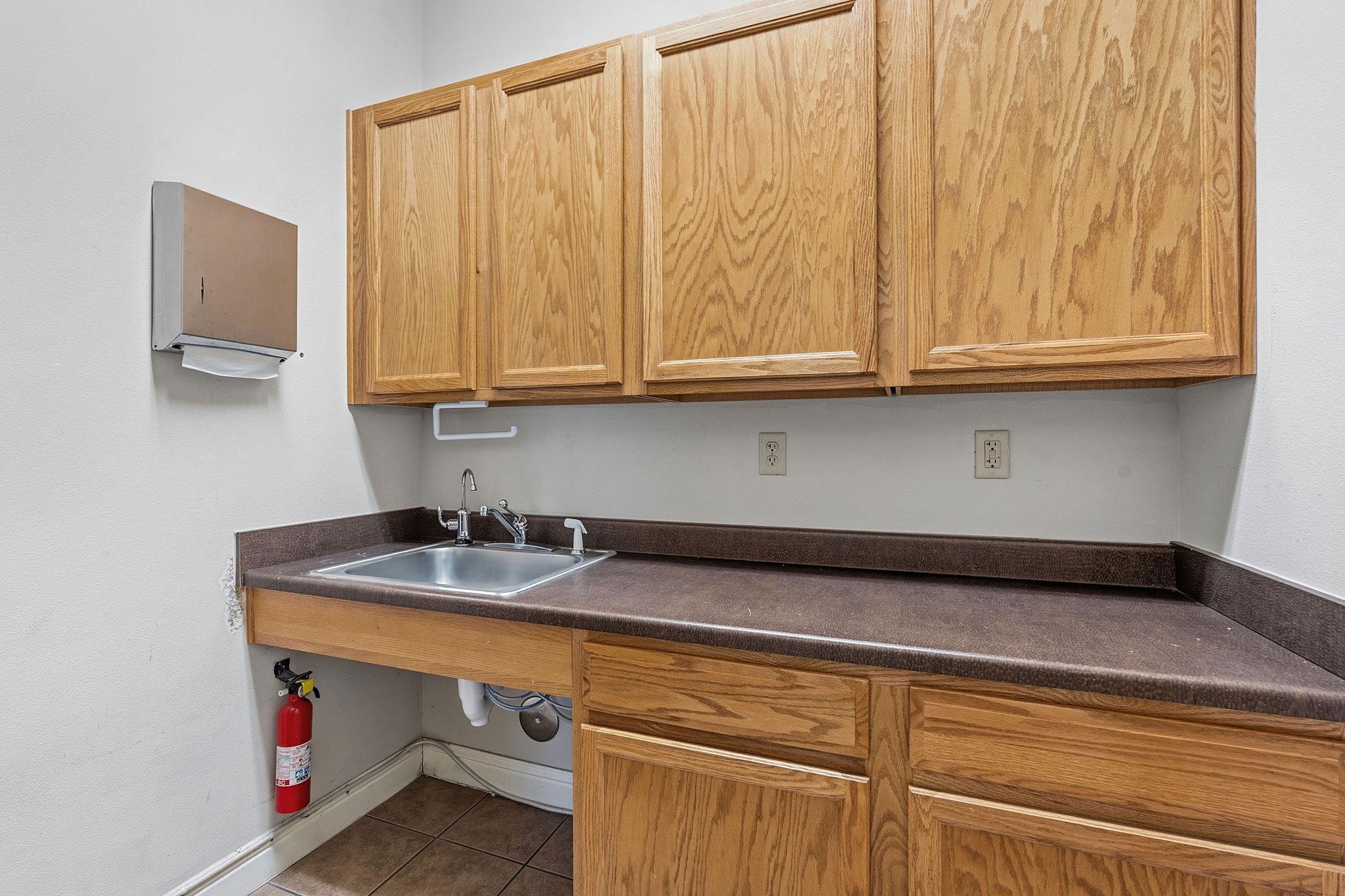 13284 Pond Springs Rd, Austin, TX 78729