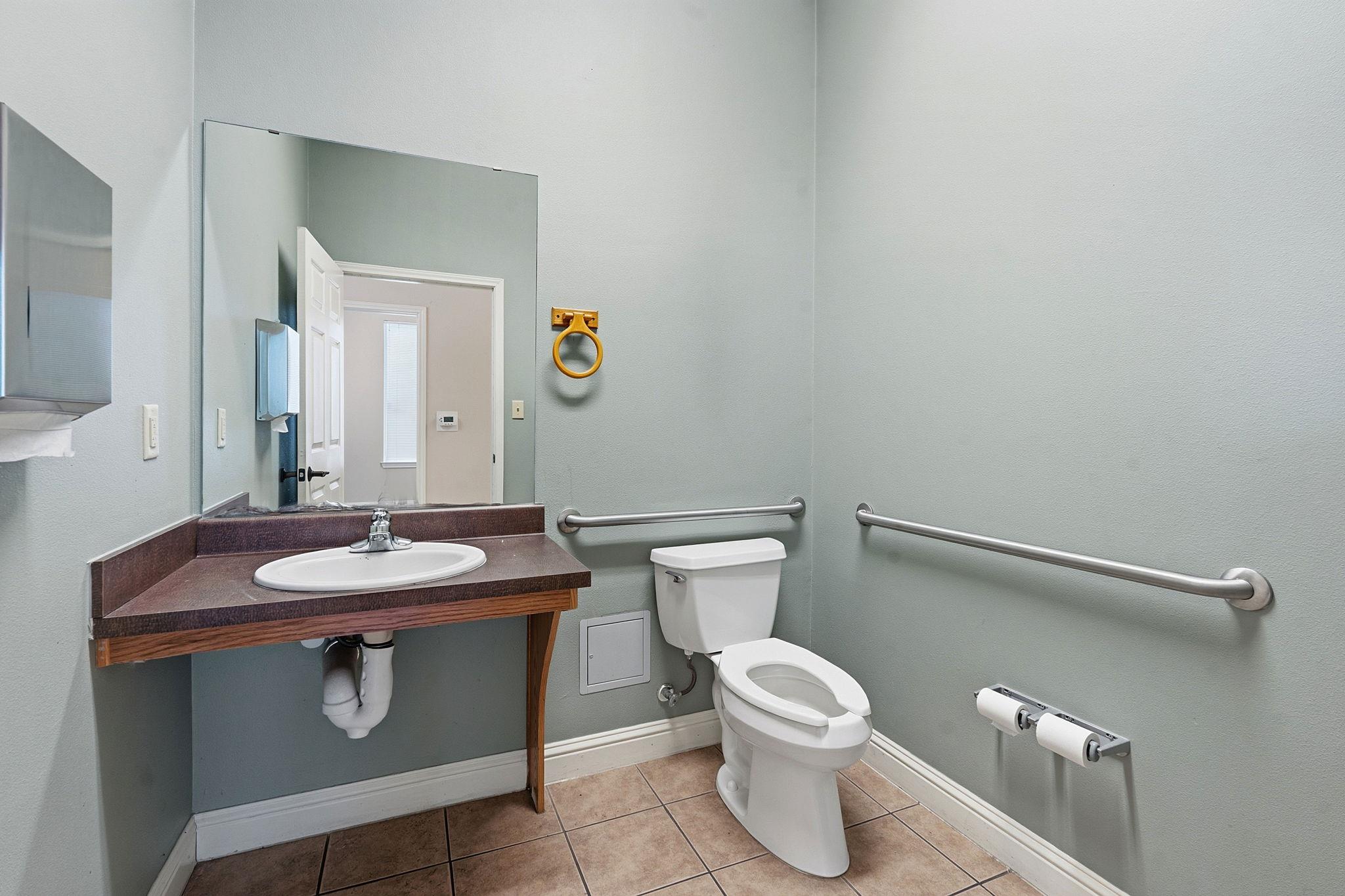 13284 Pond Springs Rd, Austin, TX 78729