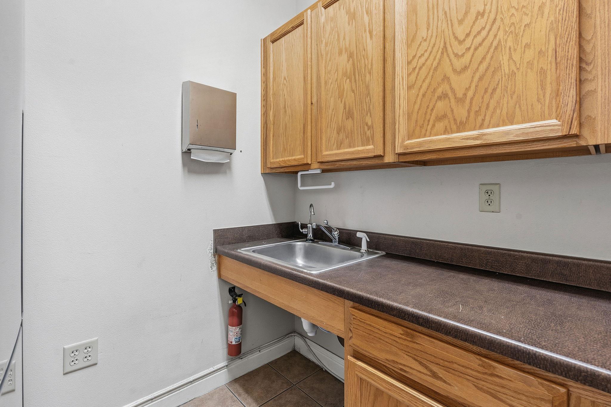 13284 Pond Springs Rd, Austin, TX 78729