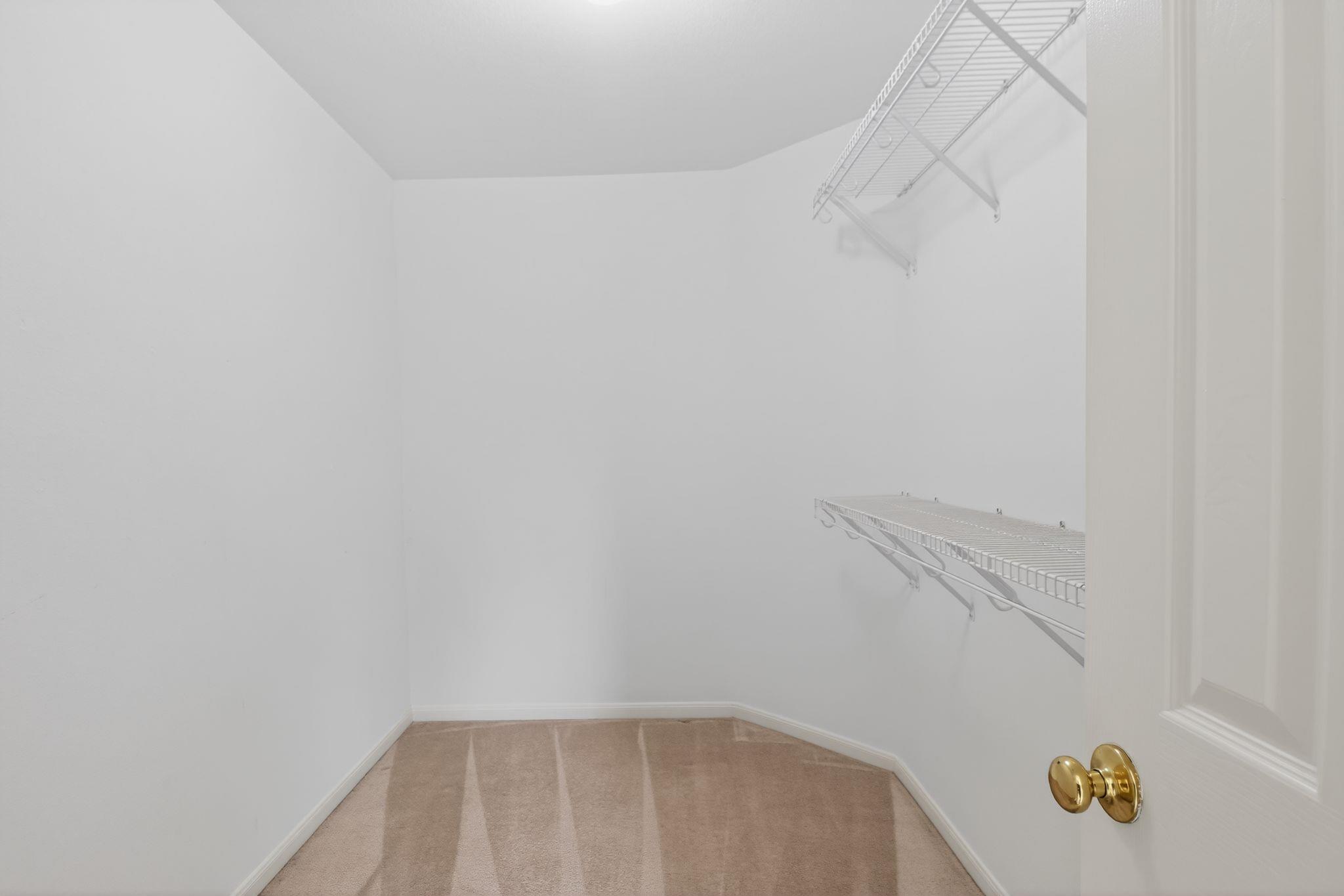 6014 Lone Star Ct, Hutto, TX 78634