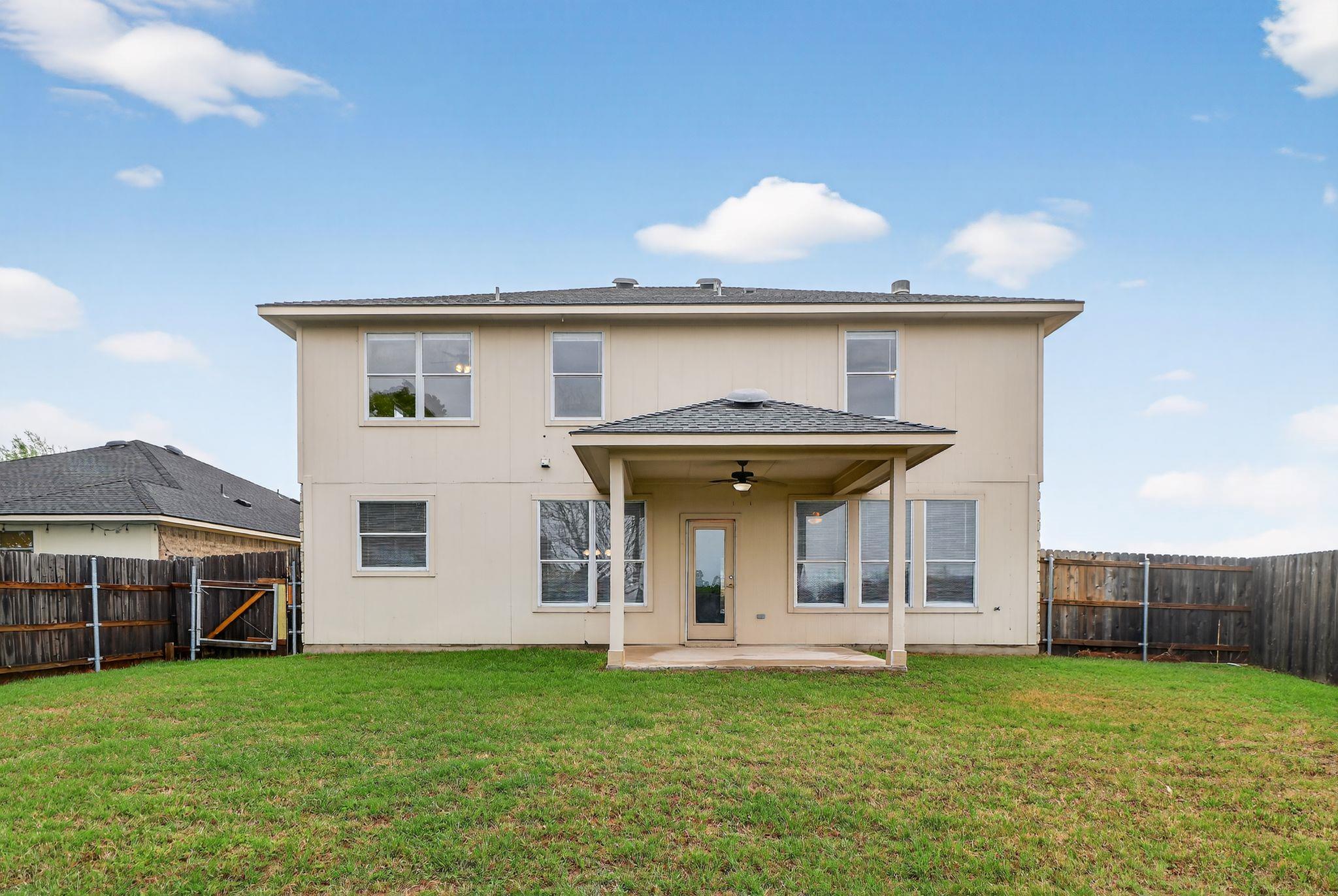 6014 Lone Star Ct, Hutto, TX 78634