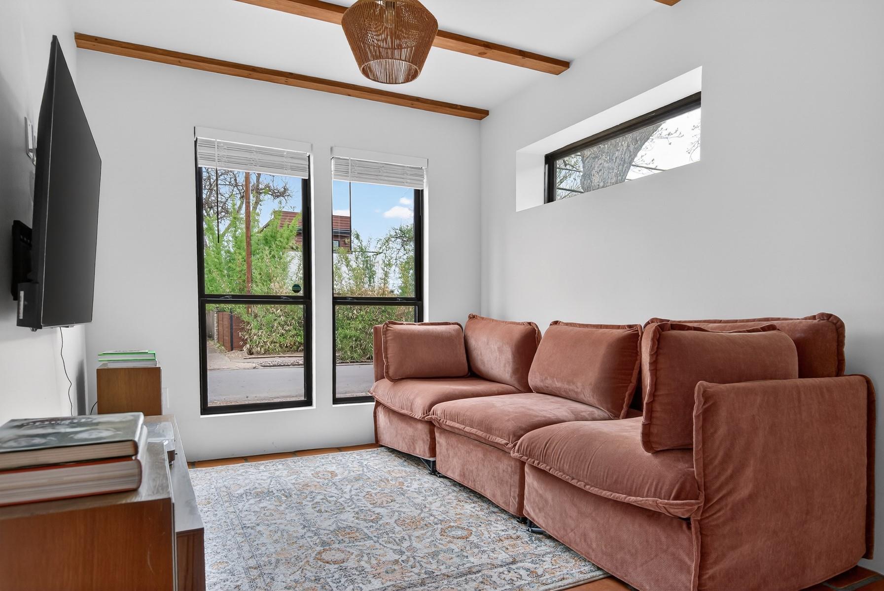 2519 E 4th St # 1, Austin, TX 78702