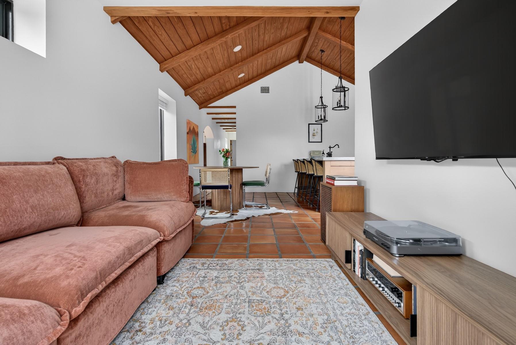 2519 E 4th St # 1, Austin, TX 78702