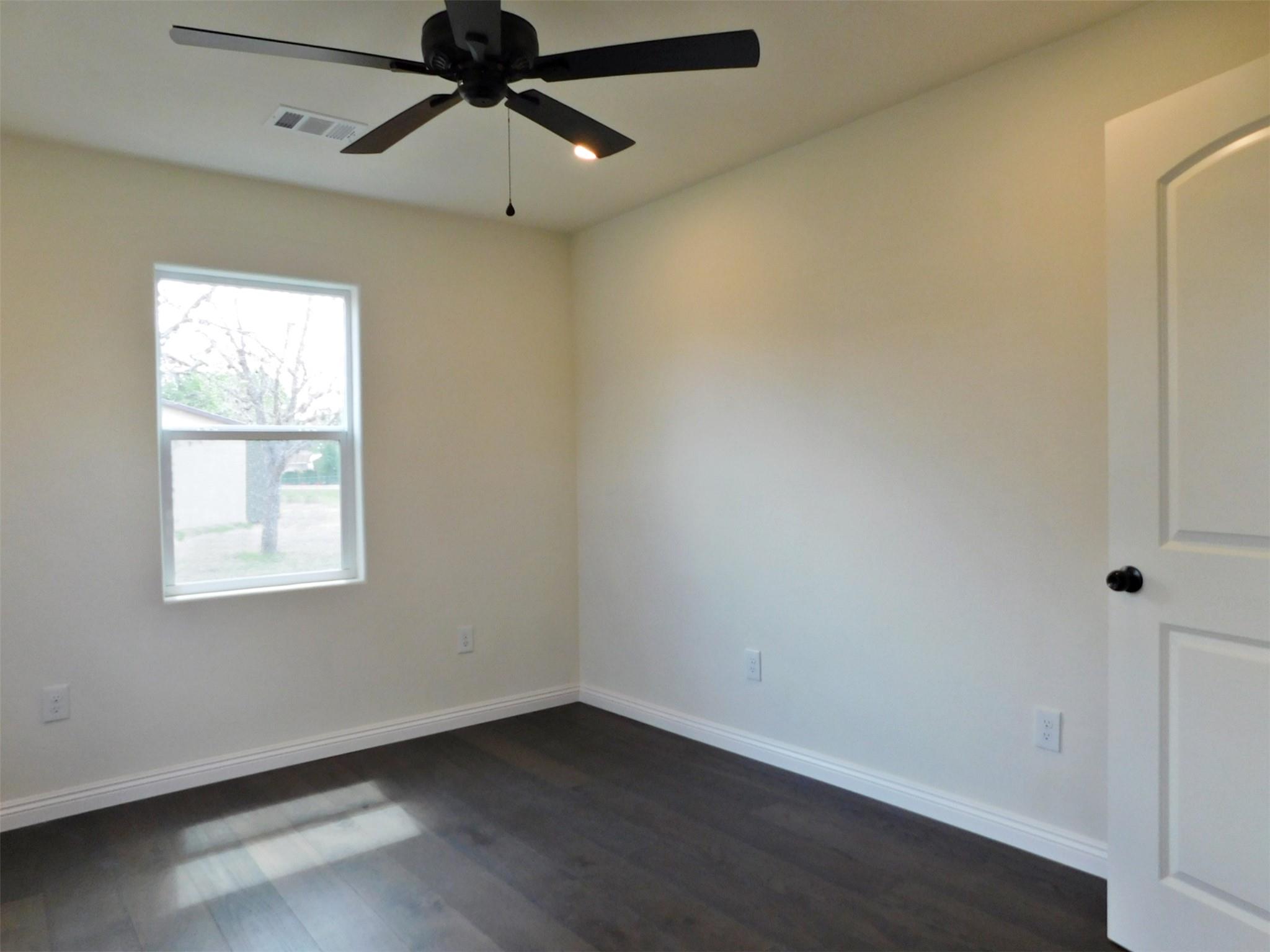 205 E Train St, Ellinger, TX 78938