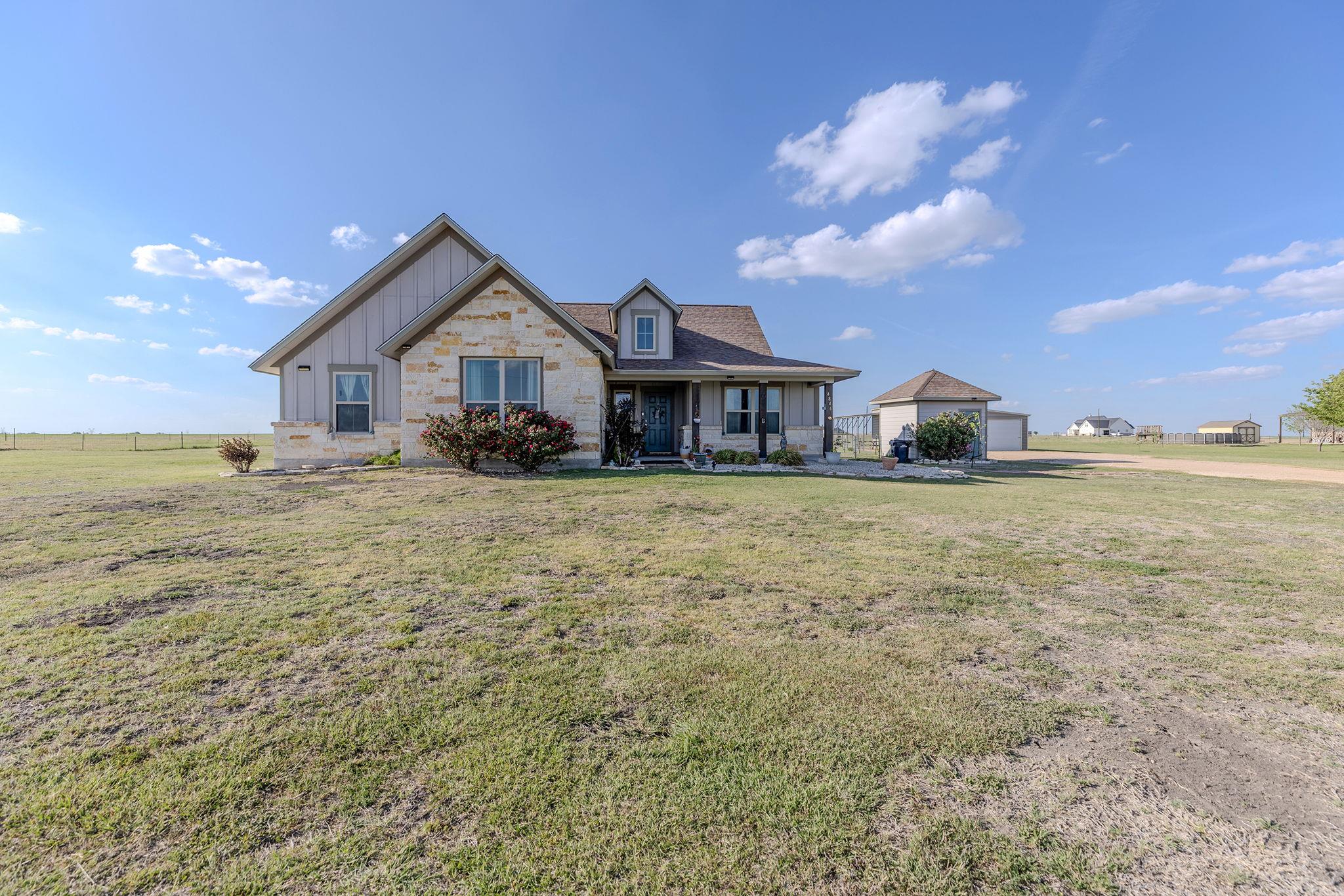 4846 County Road 327 Rd, Granger, TX 76530