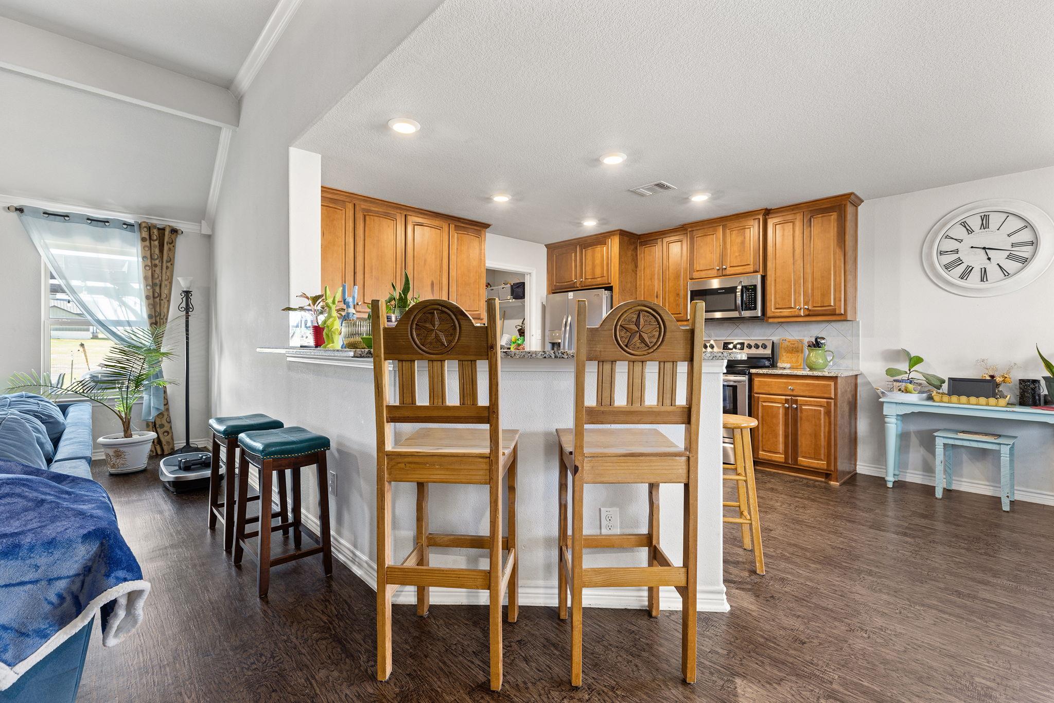 4846 County Road 327 Rd, Granger, TX 76530