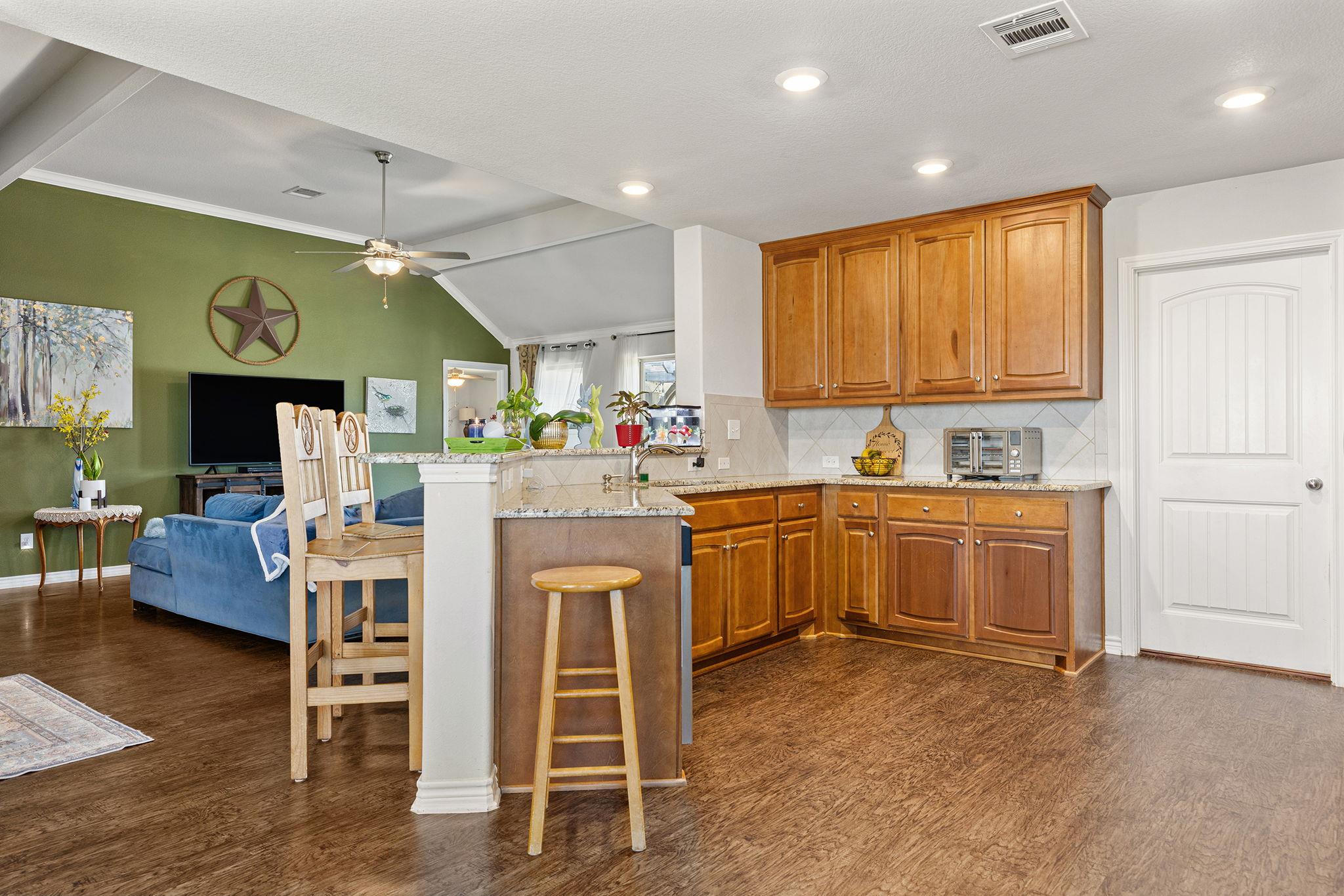 4846 County Road 327 Rd, Granger, TX 76530