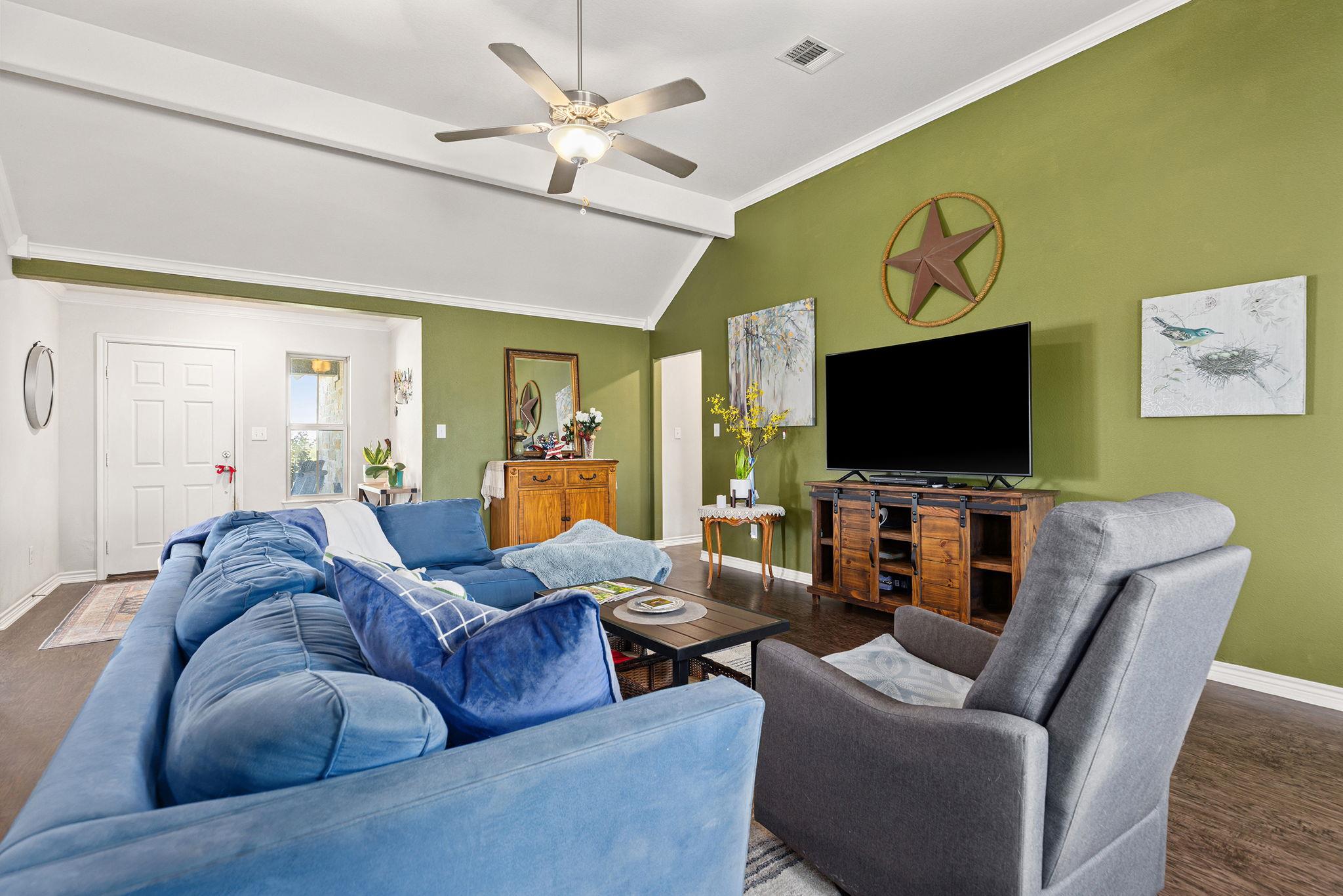 4846 County Road 327 Rd, Granger, TX 76530