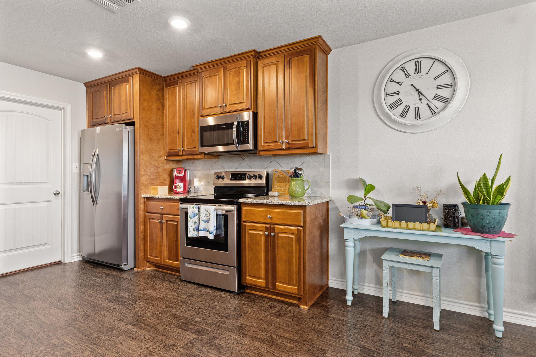 4846 County Road 327 Rd, Granger, TX 76530