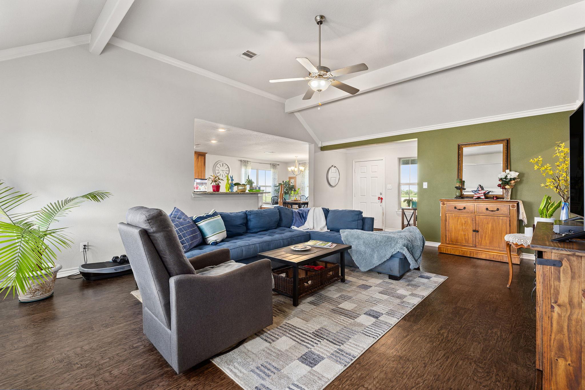 4846 County Road 327 Rd, Granger, TX 76530