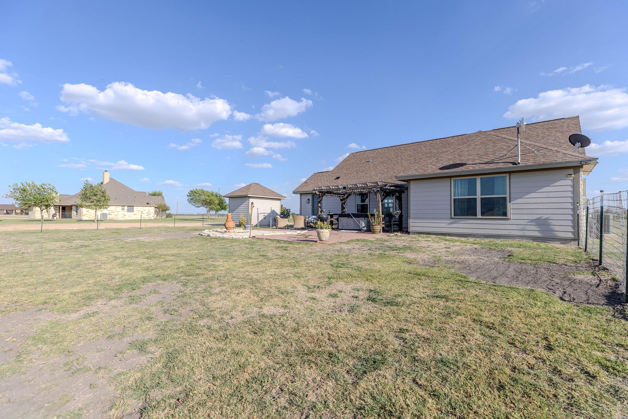 4846 County Road 327 Rd, Granger, TX 76530