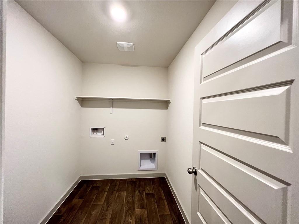 116 Krause Springs Dr, Hutto, TX 78634