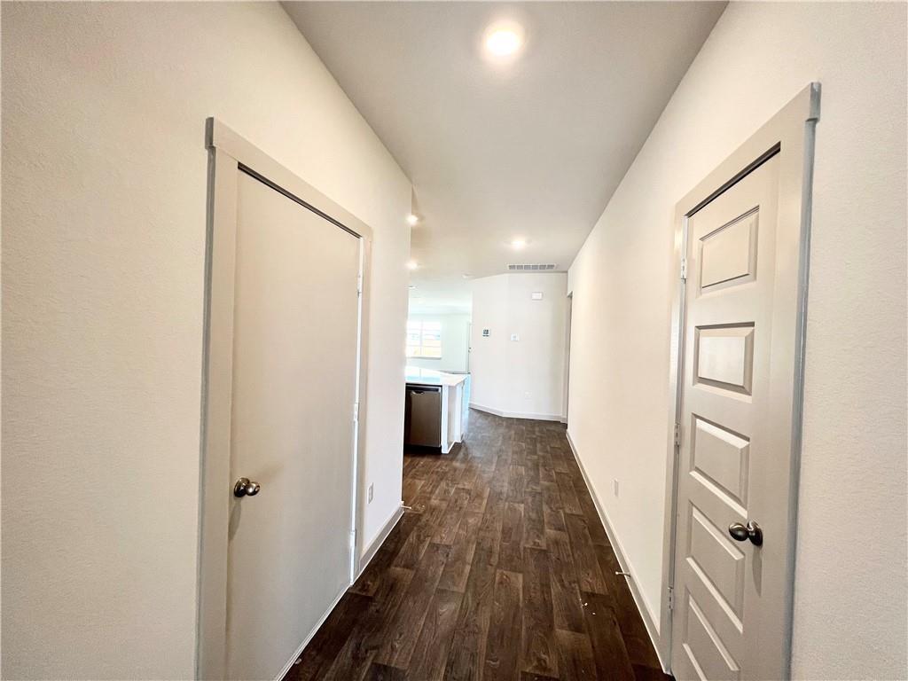 116 Krause Springs Dr, Hutto, TX 78634