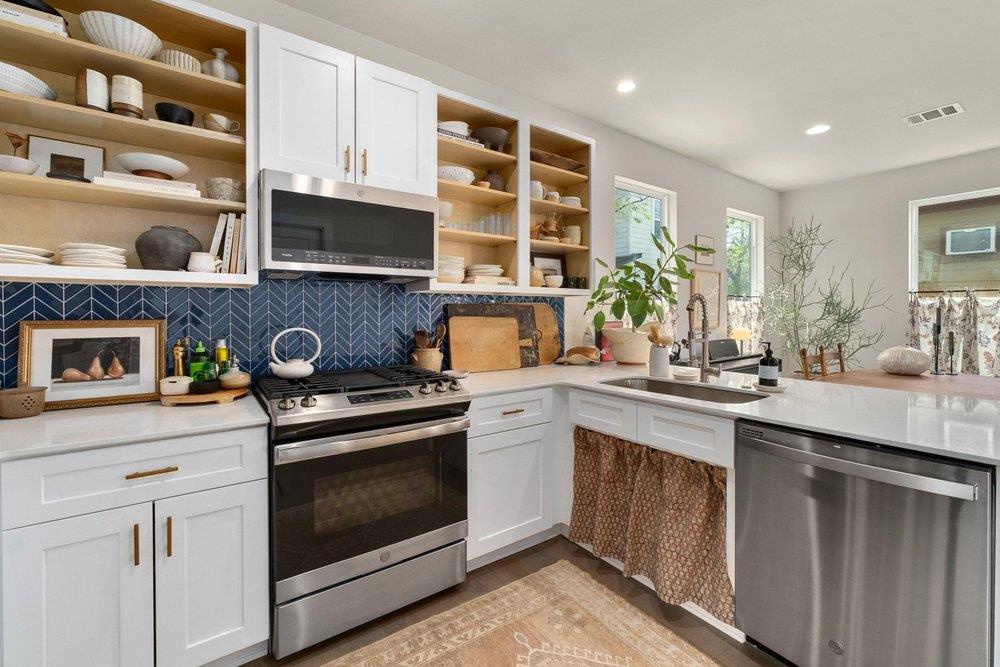 913 Valdez St # A & B, Austin, TX 78741