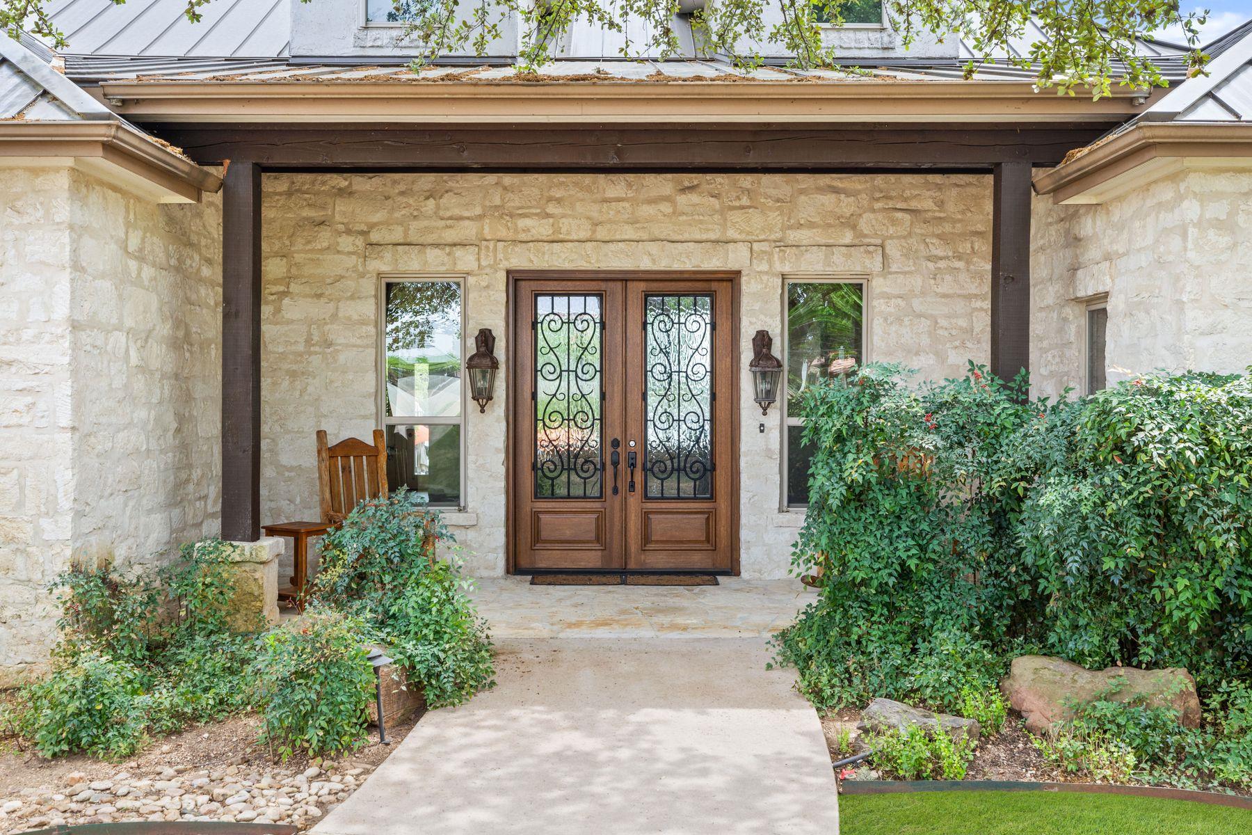 113 Wennmohs Pl, Horseshoe Bay, TX 78657