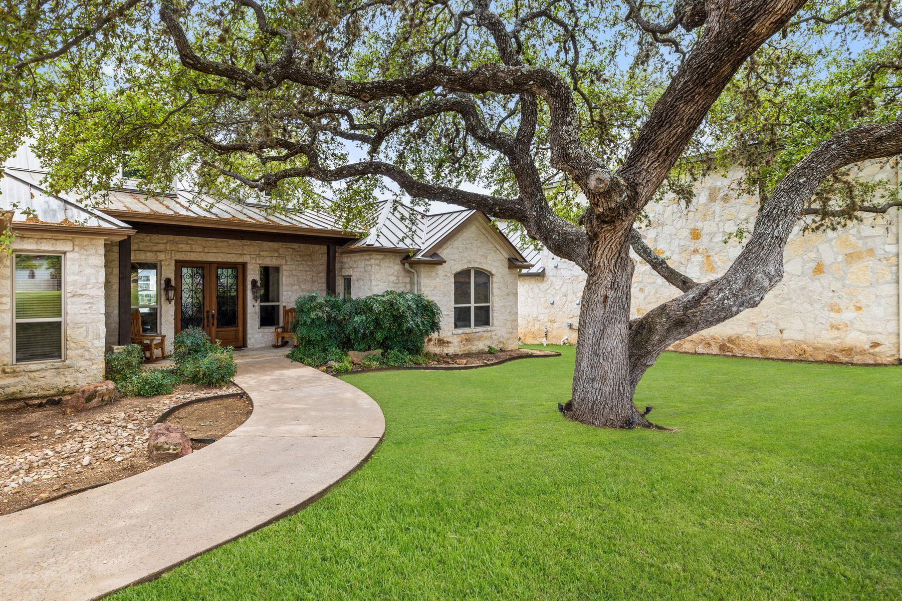 113 Wennmohs Pl, Horseshoe Bay, TX 78657