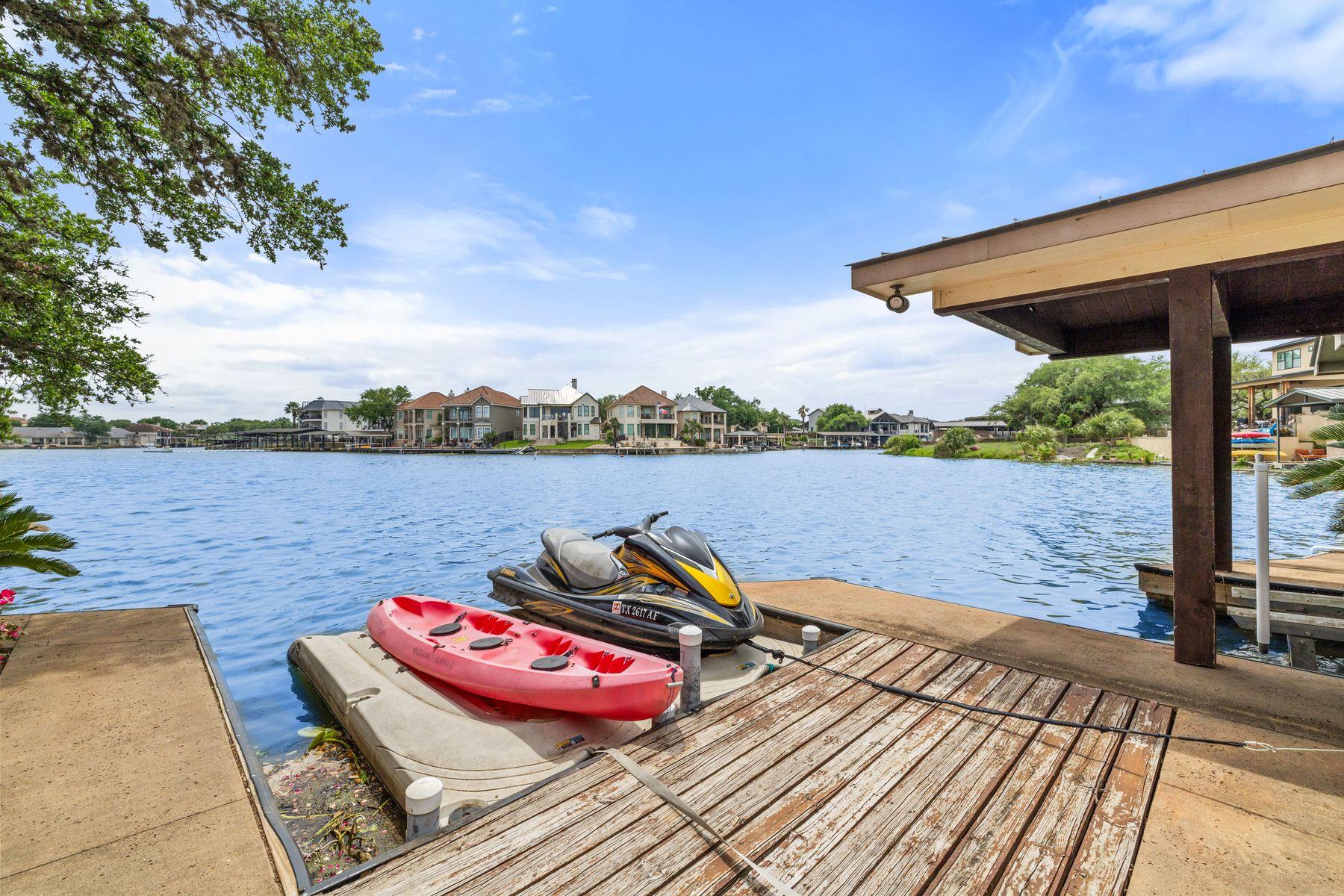 113 Wennmohs Pl, Horseshoe Bay, TX 78657