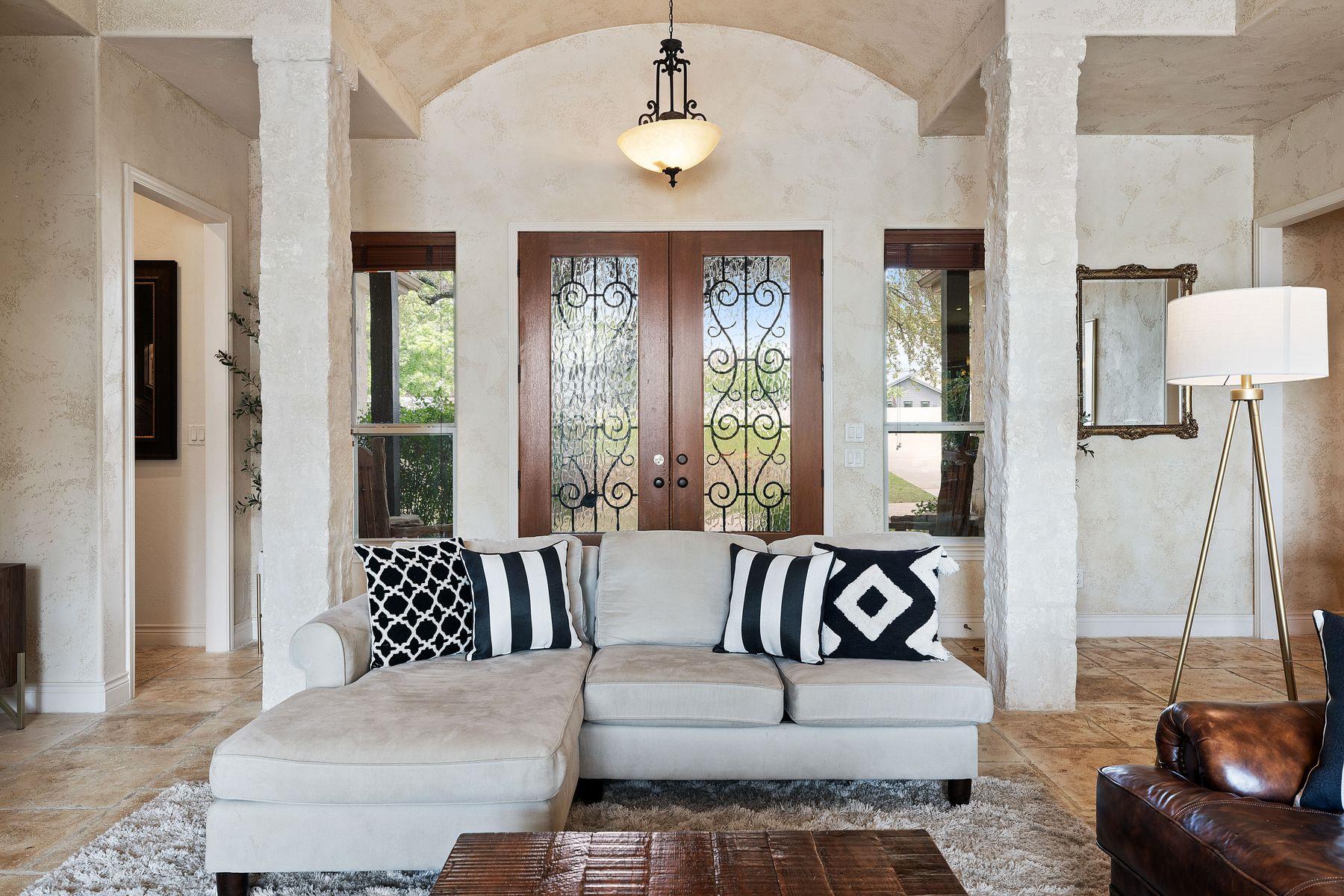 113 Wennmohs Pl, Horseshoe Bay, TX 78657