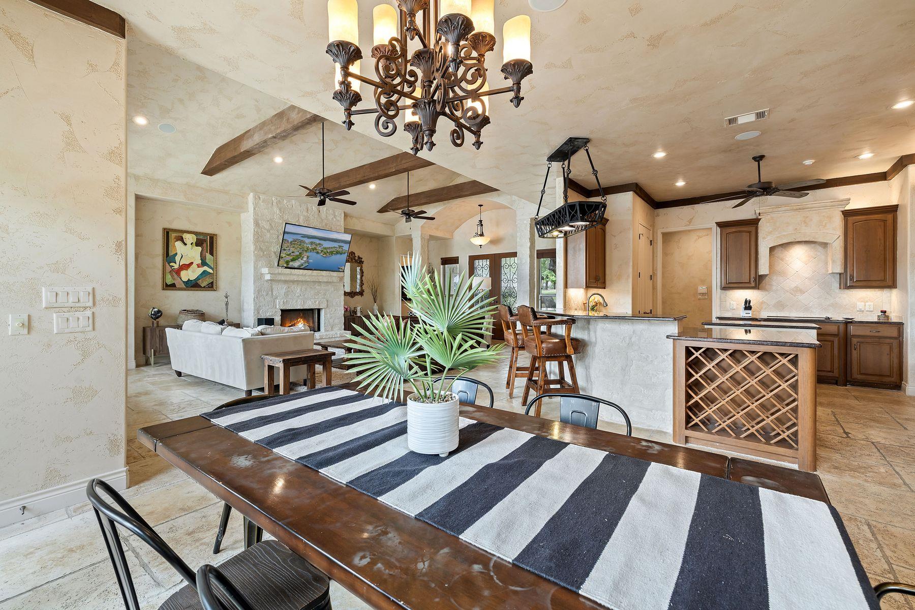 113 Wennmohs Pl, Horseshoe Bay, TX 78657