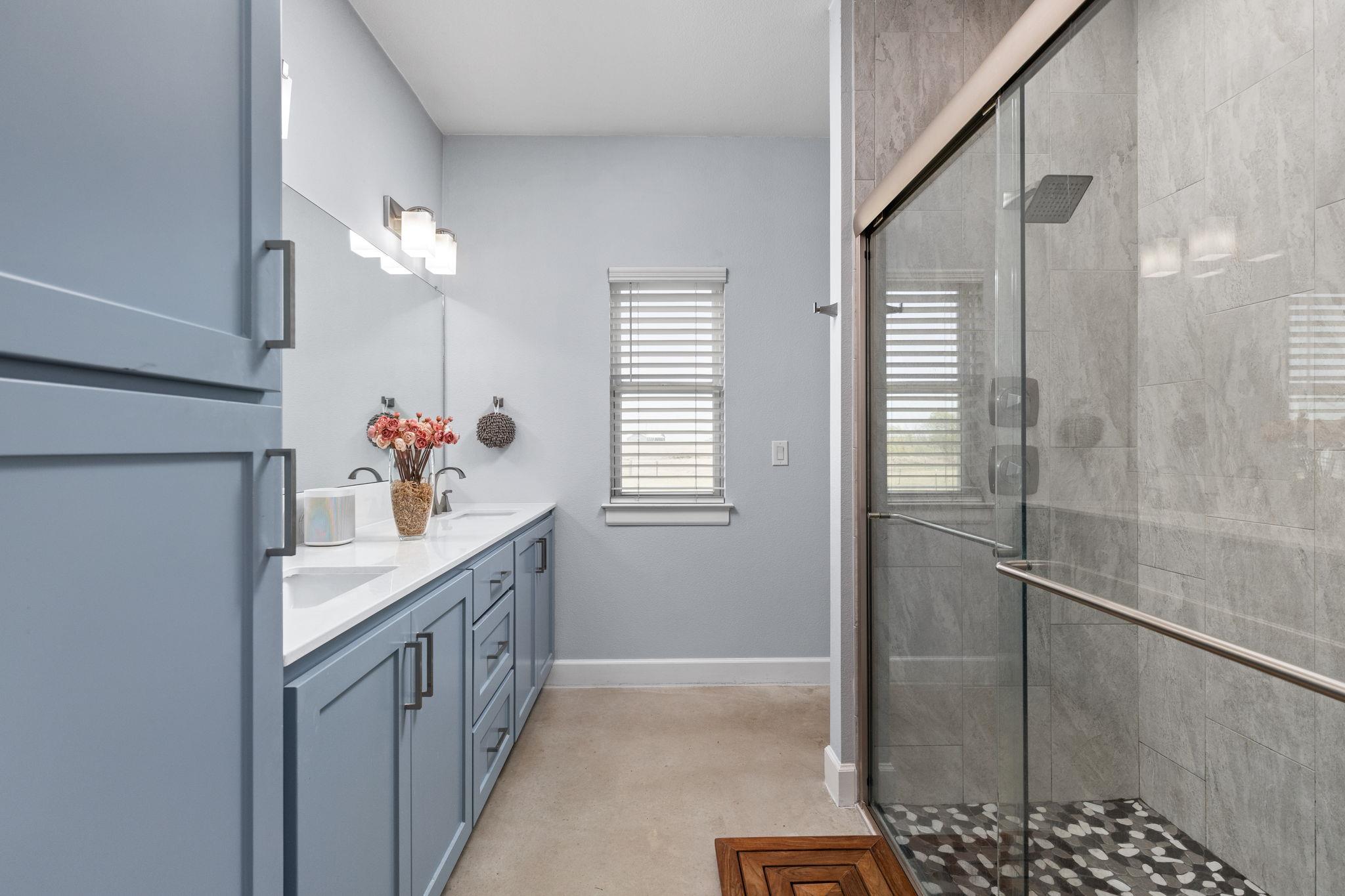 22001 Fm 971, Granger, TX 76530